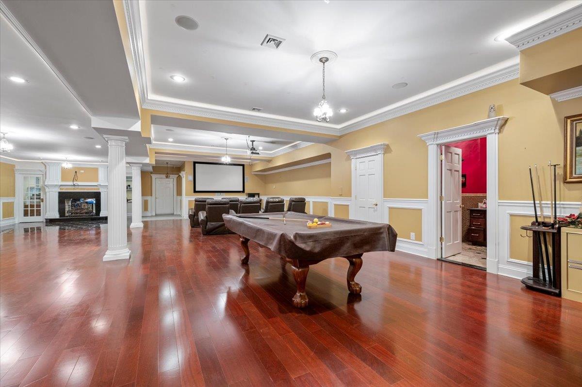 135 Millet Street N, Dix Hills, NY 11746