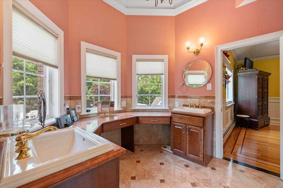 135 Millet Street N, Dix Hills, NY 11746