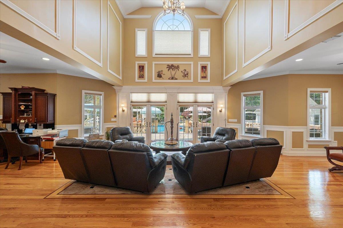 135 Millet Street N, Dix Hills, NY 11746