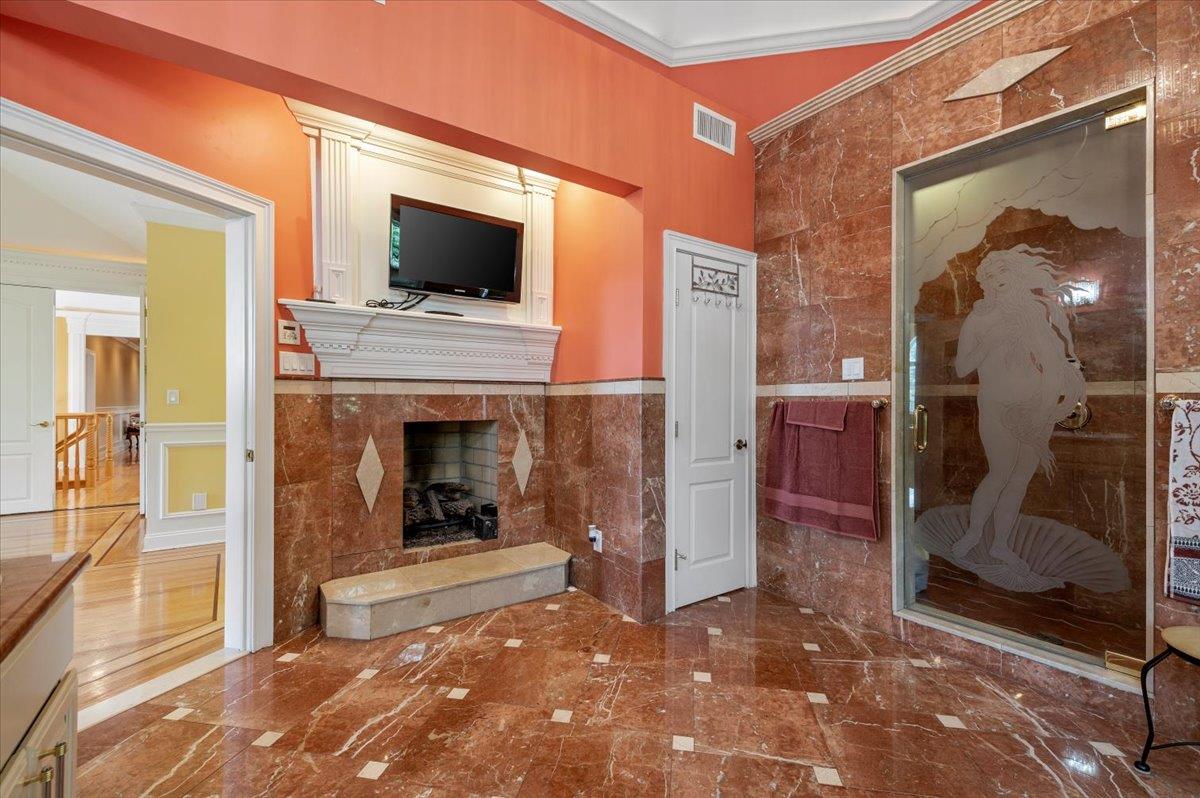 135 Millet Street N, Dix Hills, NY 11746