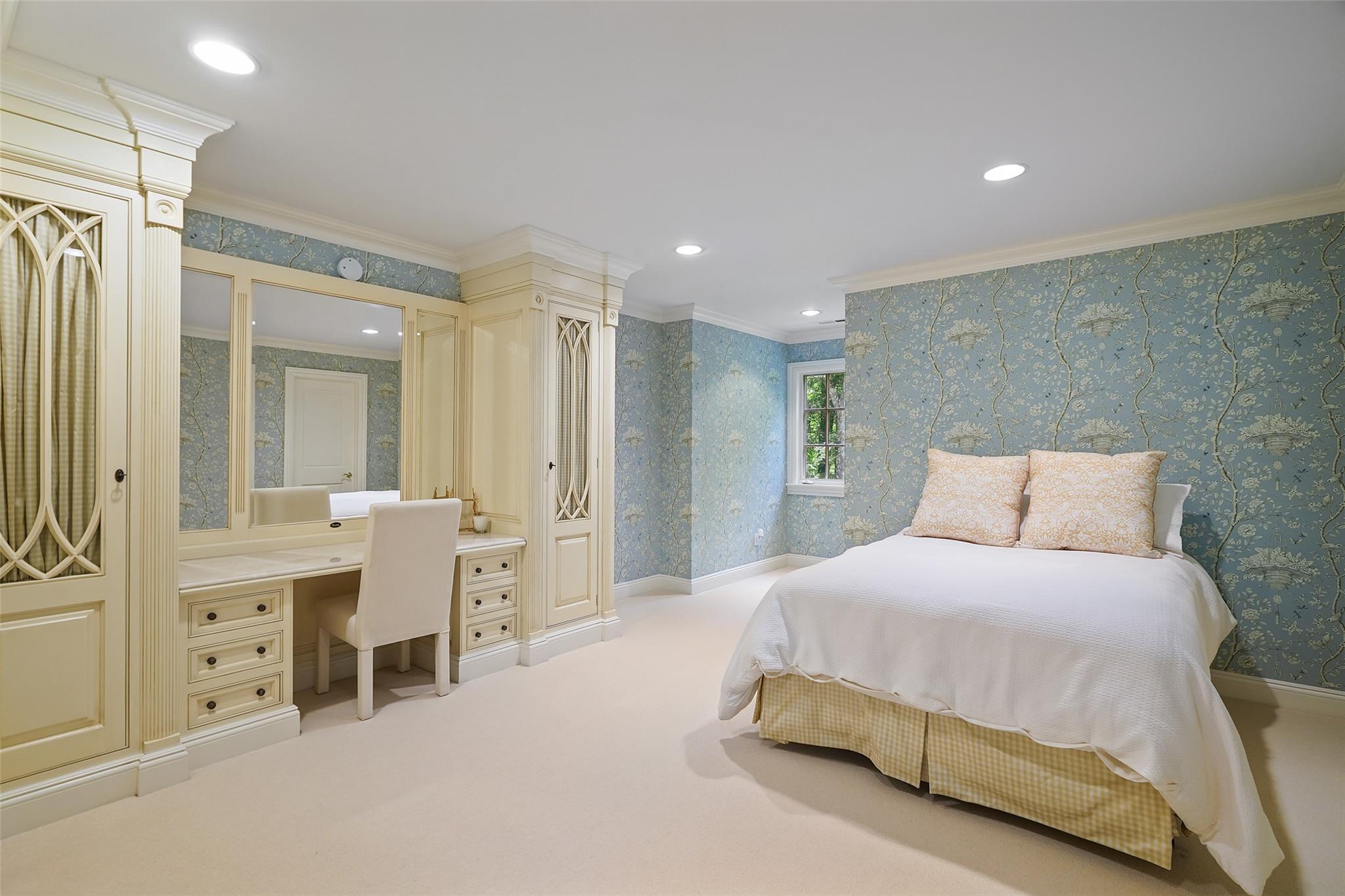 28 Stone Paddock Place, Bedford, NY 10506