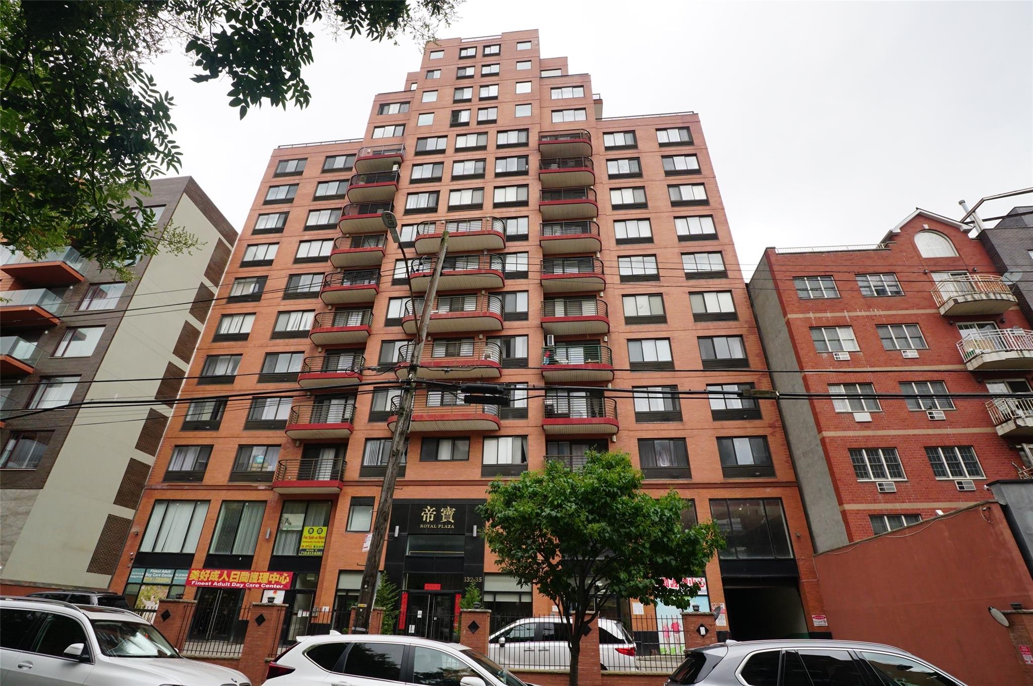 132-35 41st Road # 5D, Flushing, NY 11355