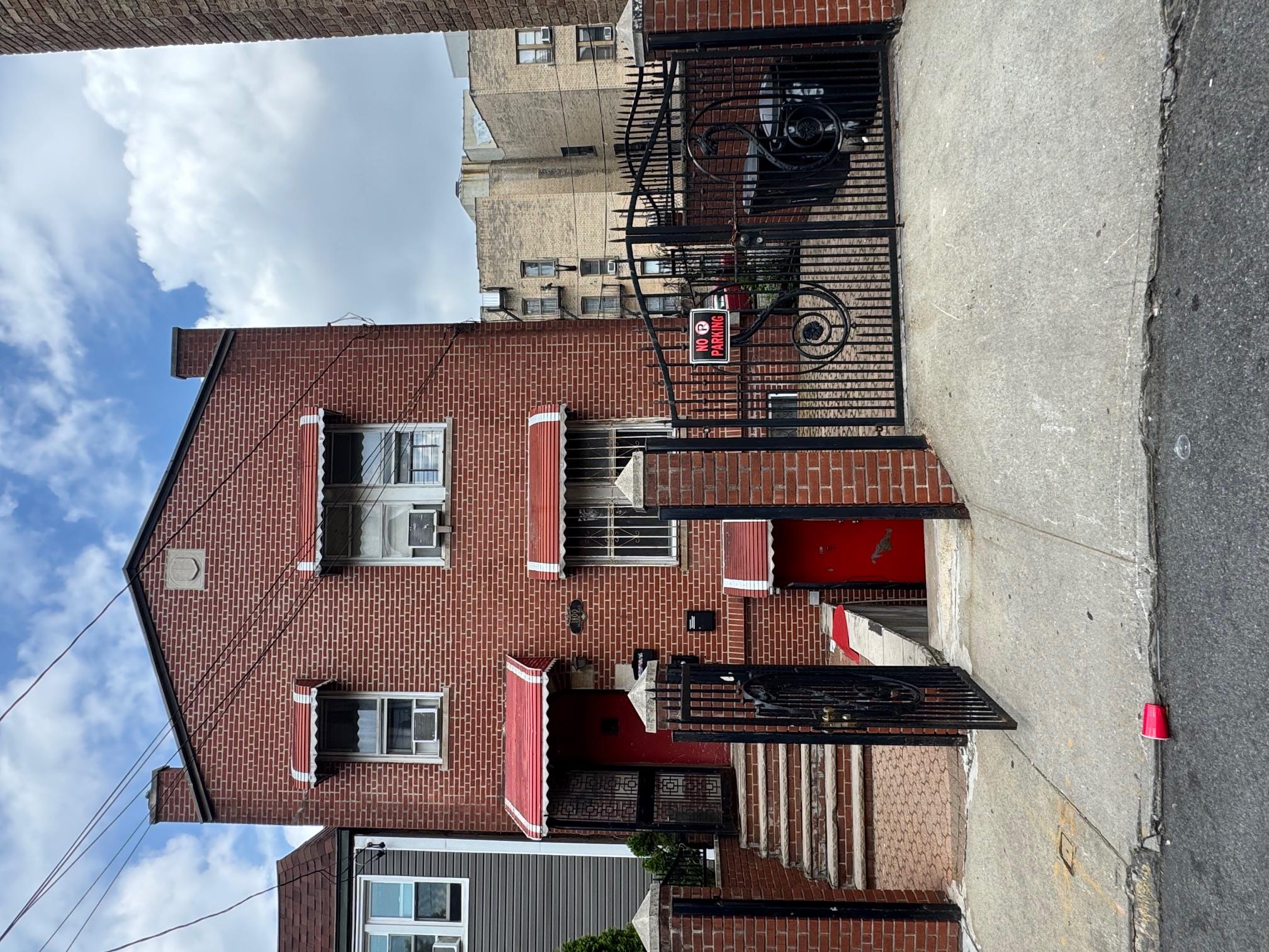 1800 Palisade Place, Bronx, NY 10453