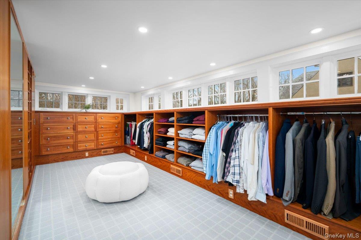 115 Cliff Avenue, Pelham, NY 10803