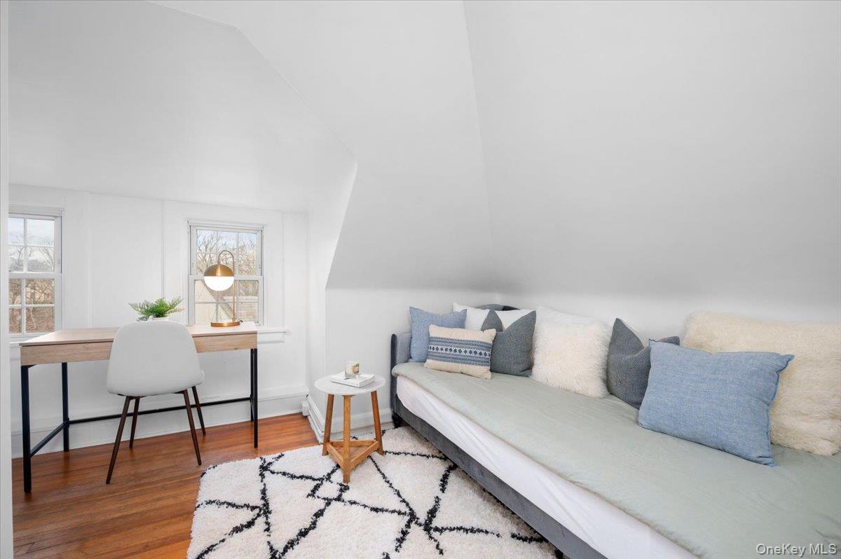 115 Cliff Avenue, Pelham, NY 10803