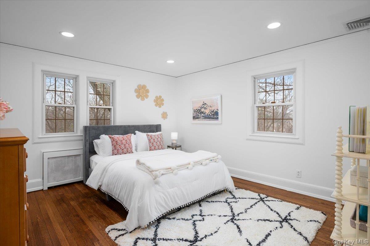 115 Cliff Avenue, Pelham, NY 10803