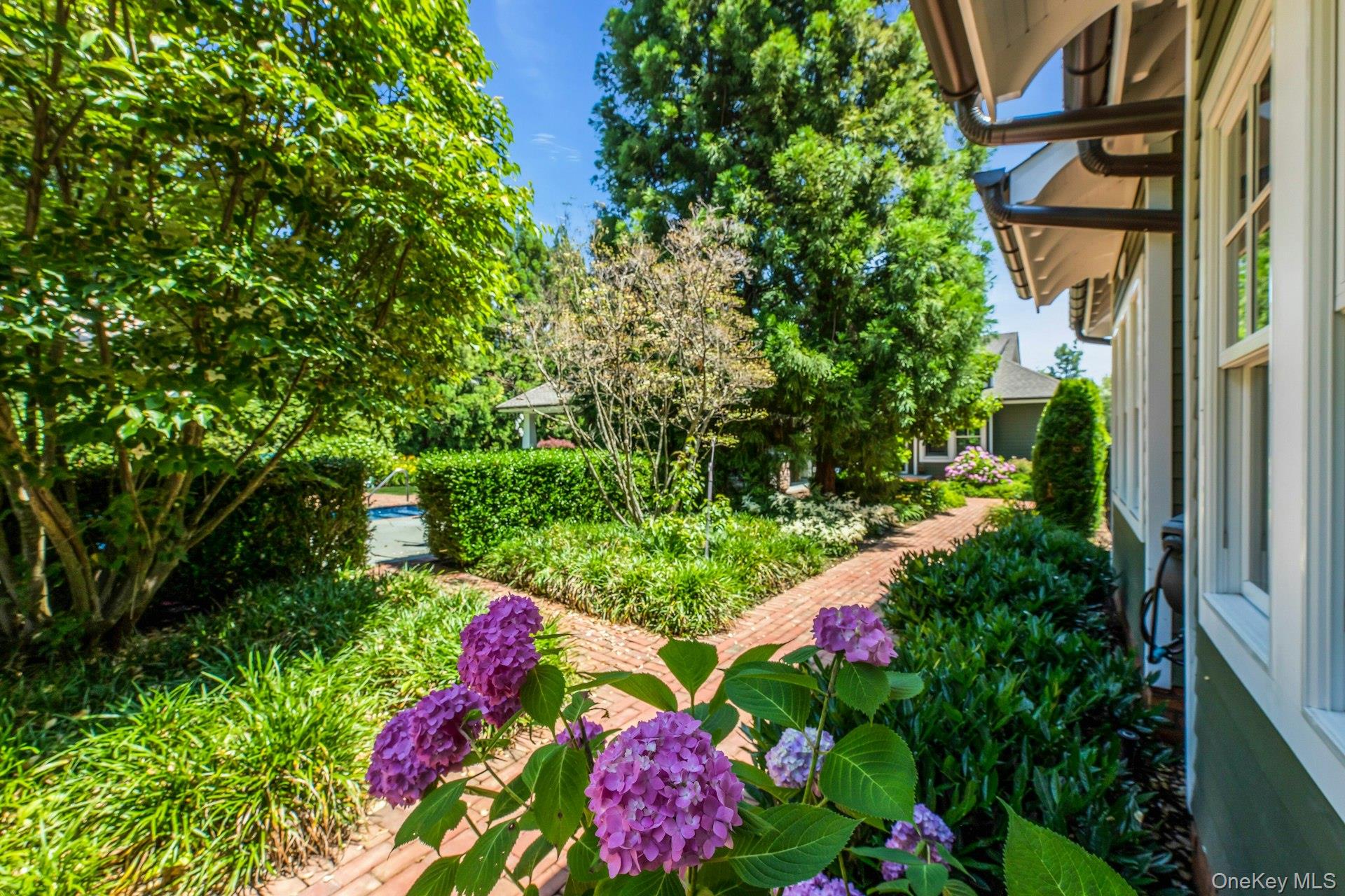 120 Cambon Avenue, Saint James, NY 11780