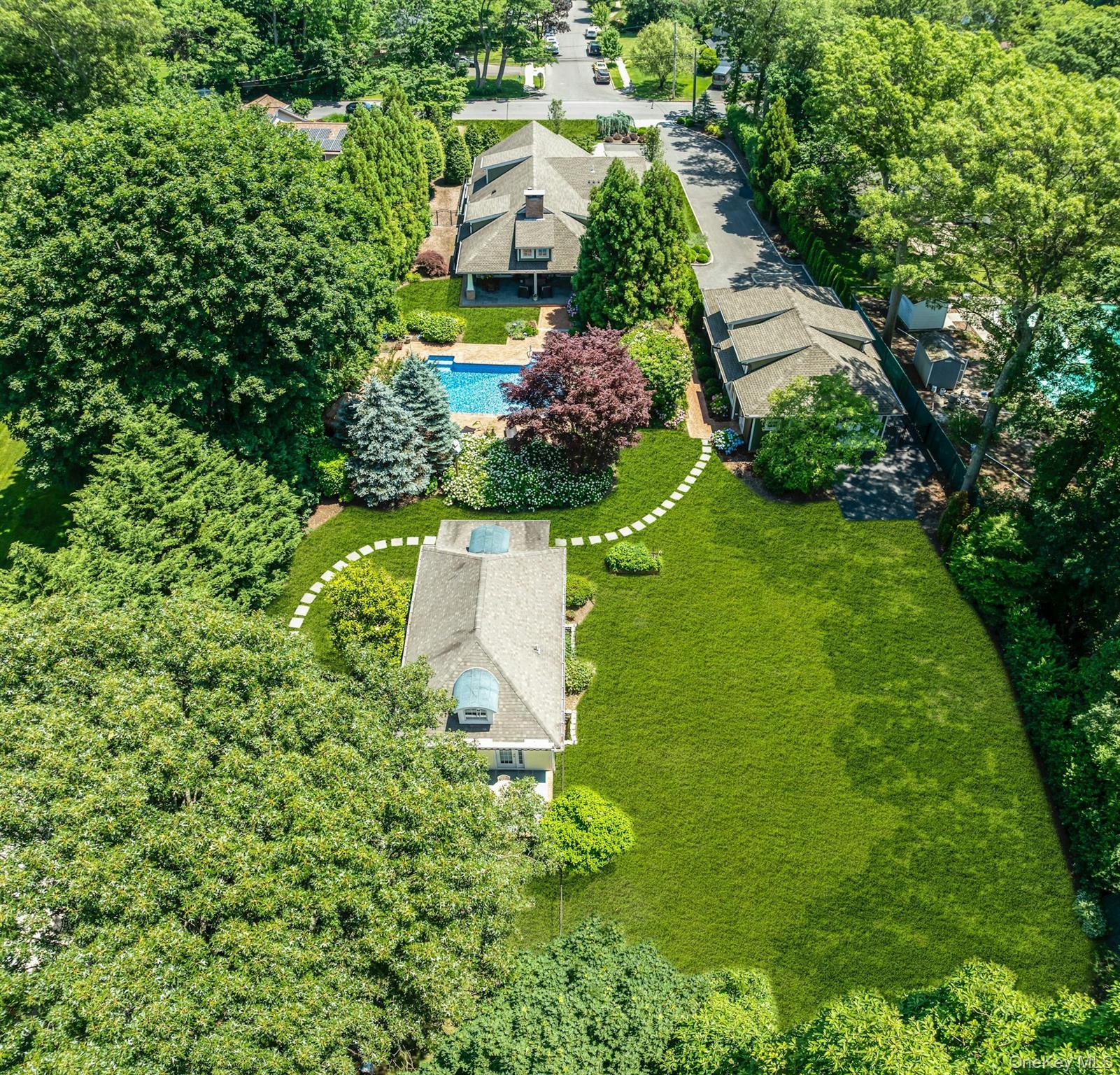 120 Cambon Avenue, Saint James, NY 11780