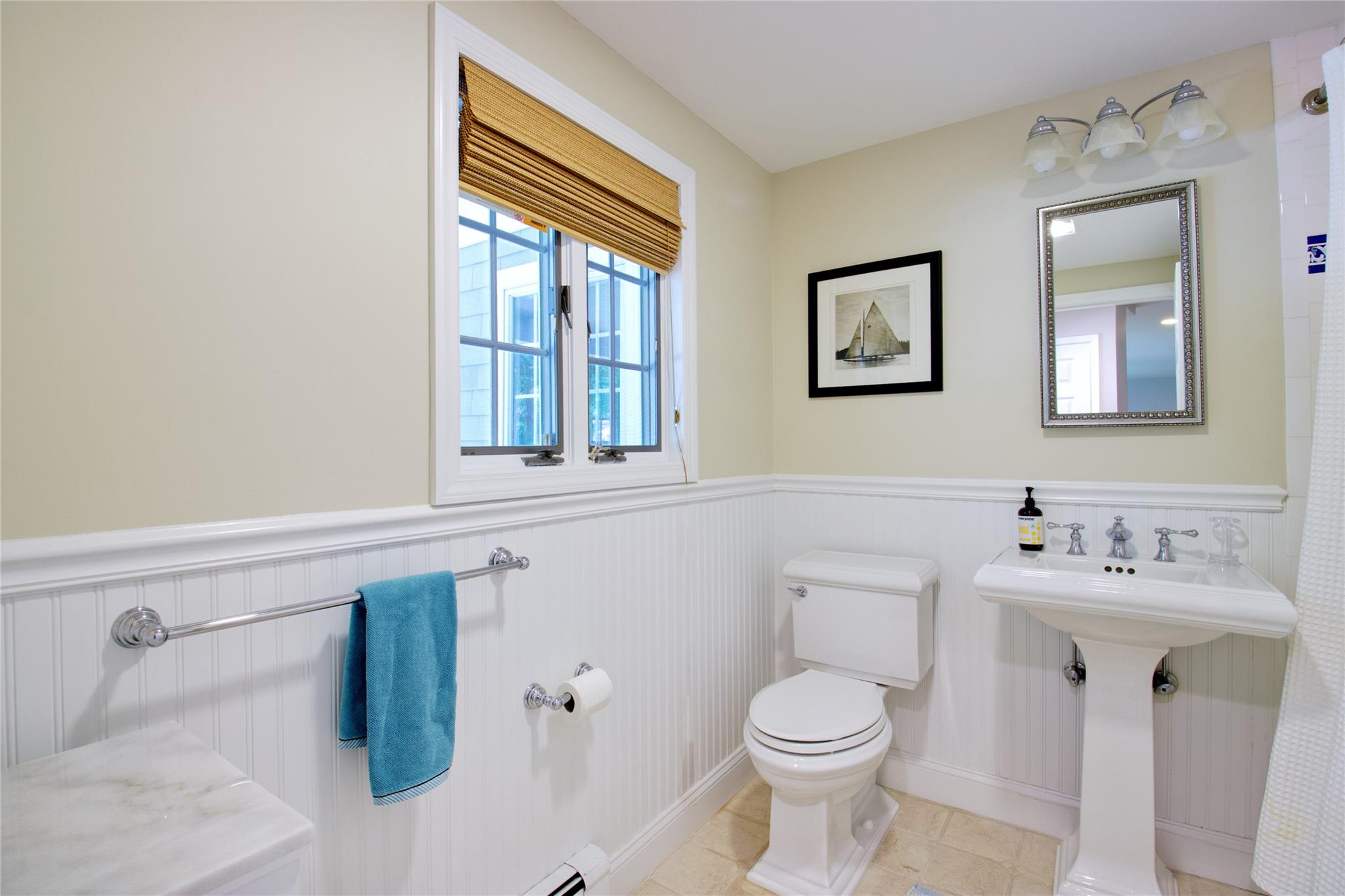 100 Gristmill Lane, Manhasset, NY 11030