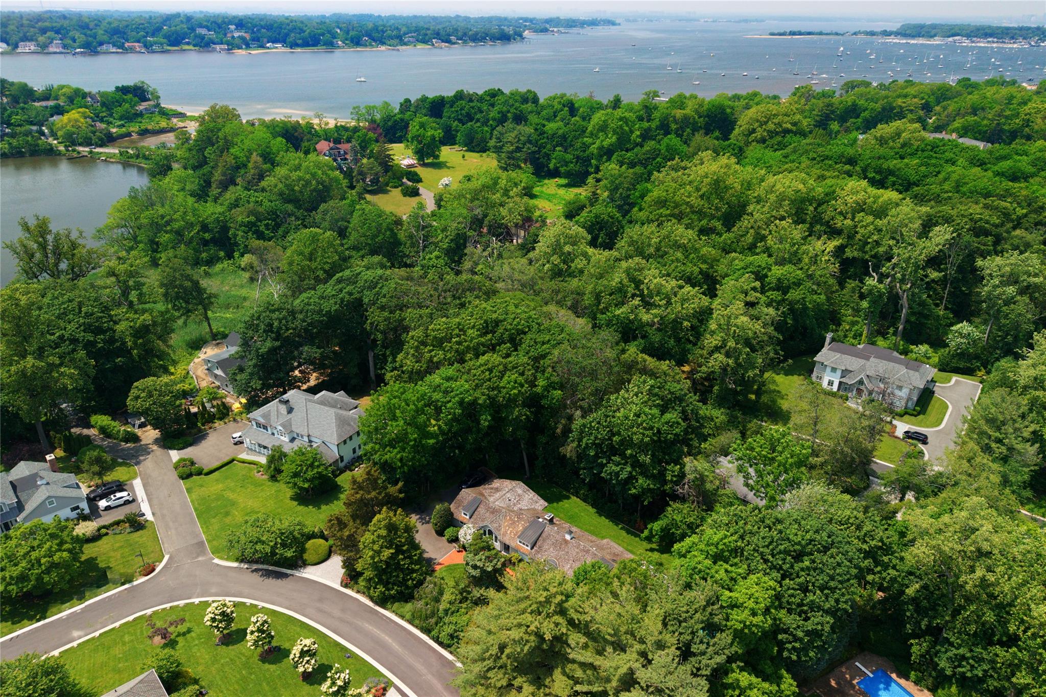 100 Gristmill Lane, Manhasset, NY 11030