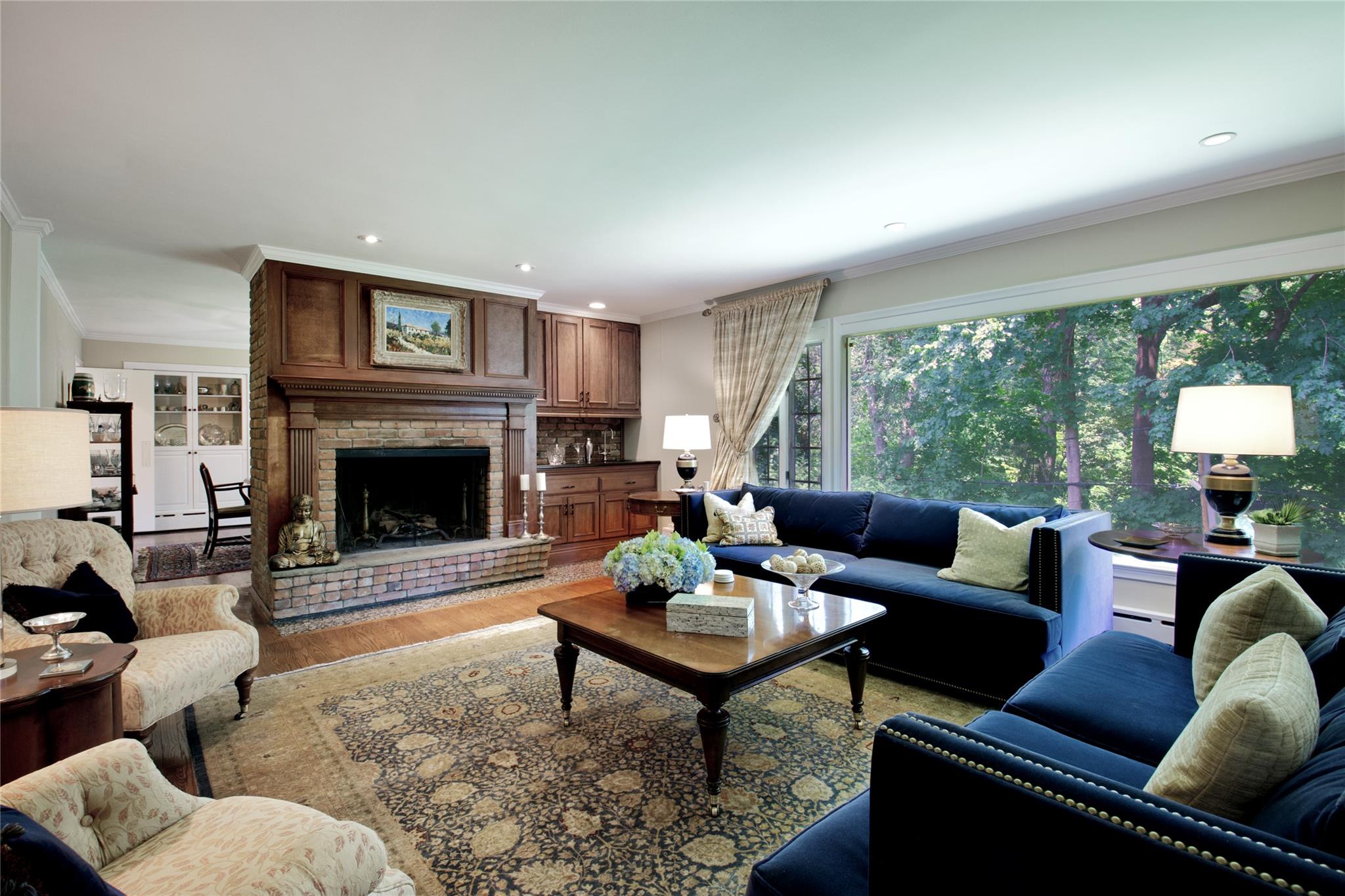 100 Gristmill Lane, Manhasset, NY 11030