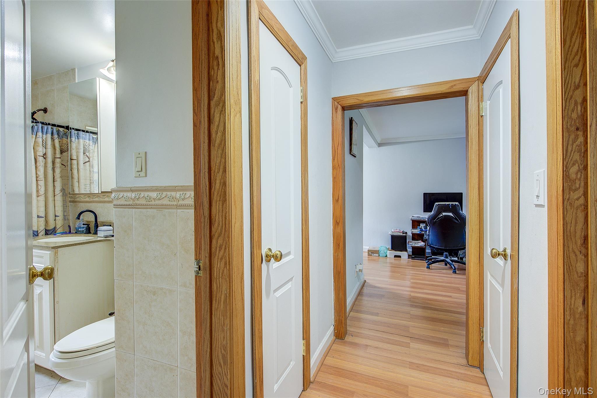 211-19A 73 Avenue # Lower, Oakland Gardens, NY 11364