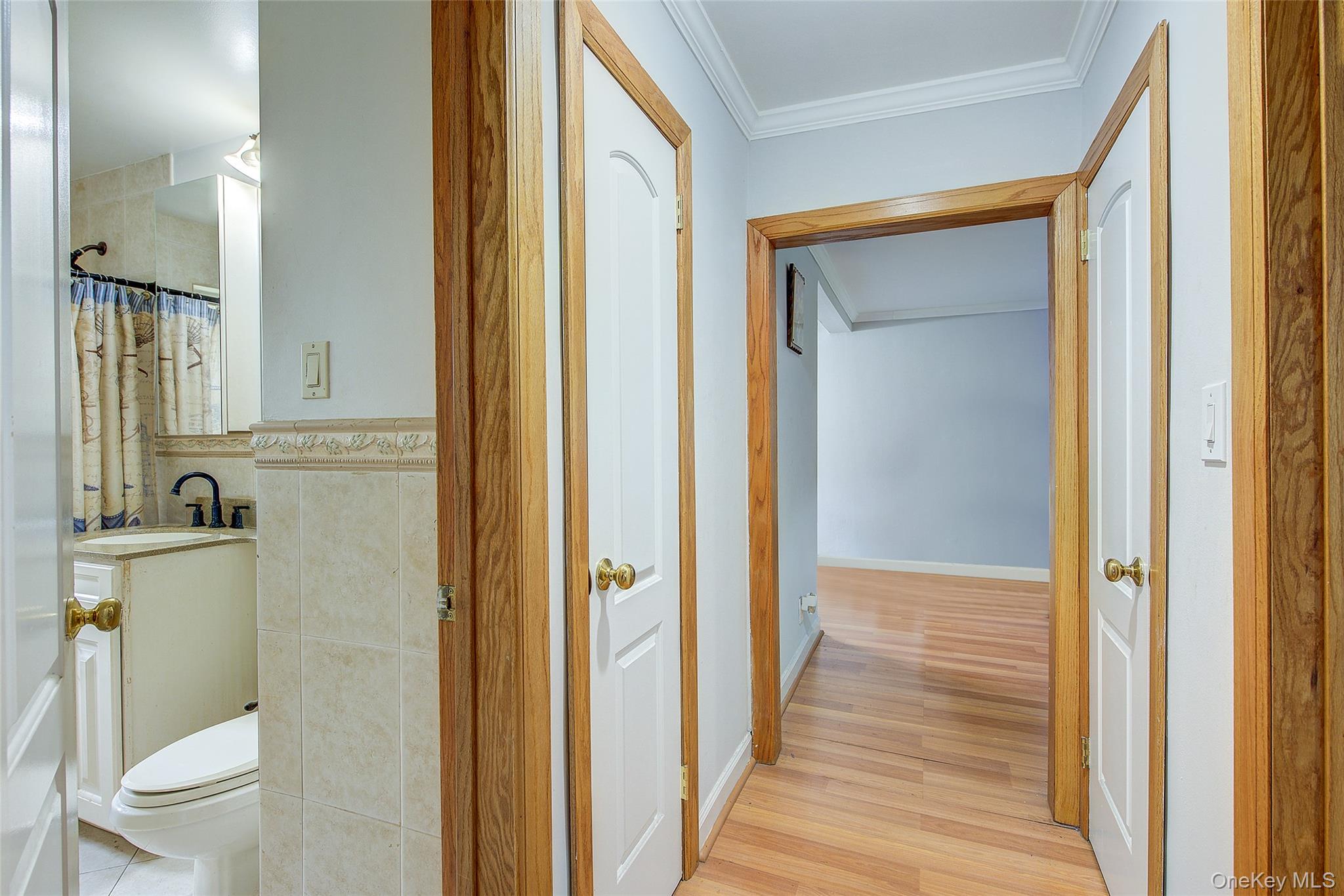 211-19A 73 Avenue # Lower, Oakland Gardens, NY 11364