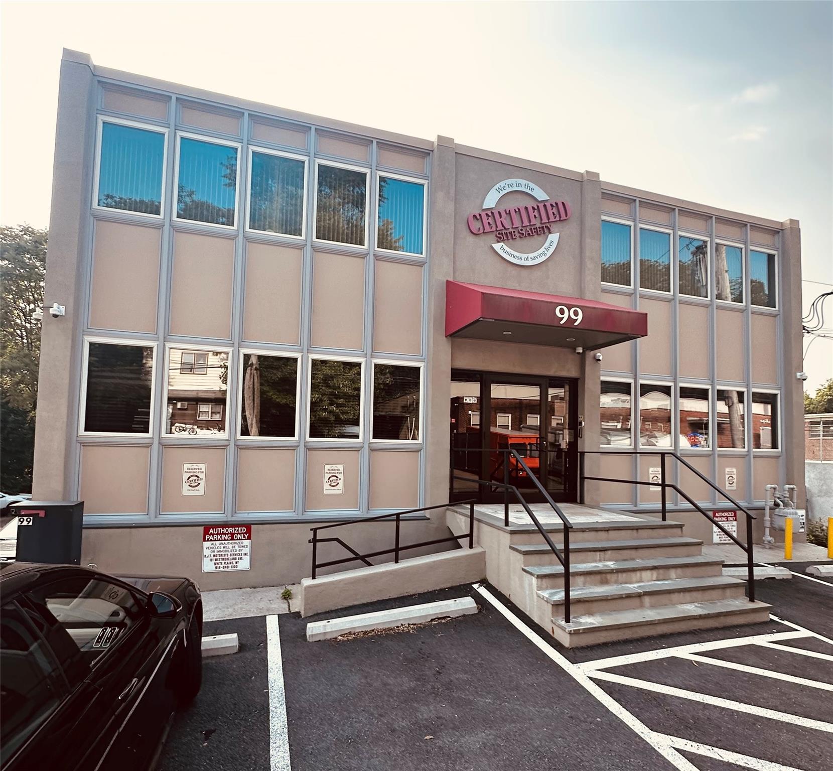 99 Lafayette Avenue, White Plains, NY 10603