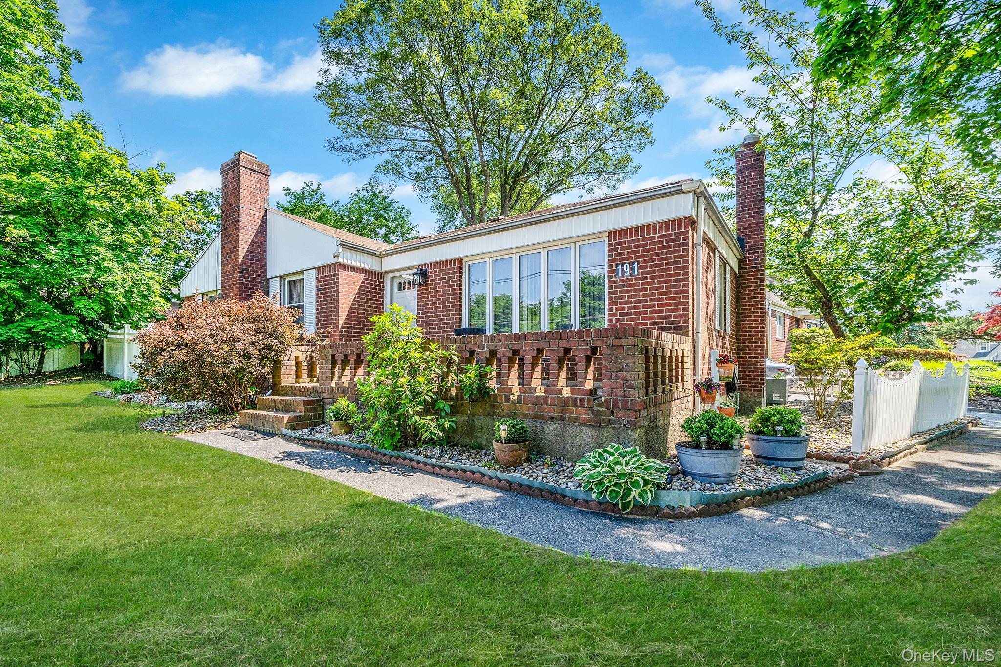 191 Laurel Road, East Northport, NY 11731