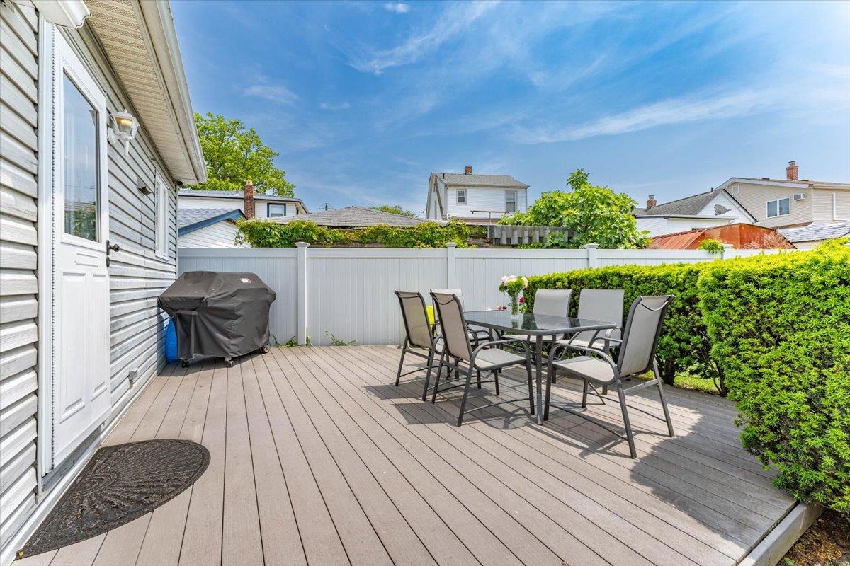 143 Davis Avenue, Inwood, NY 11096