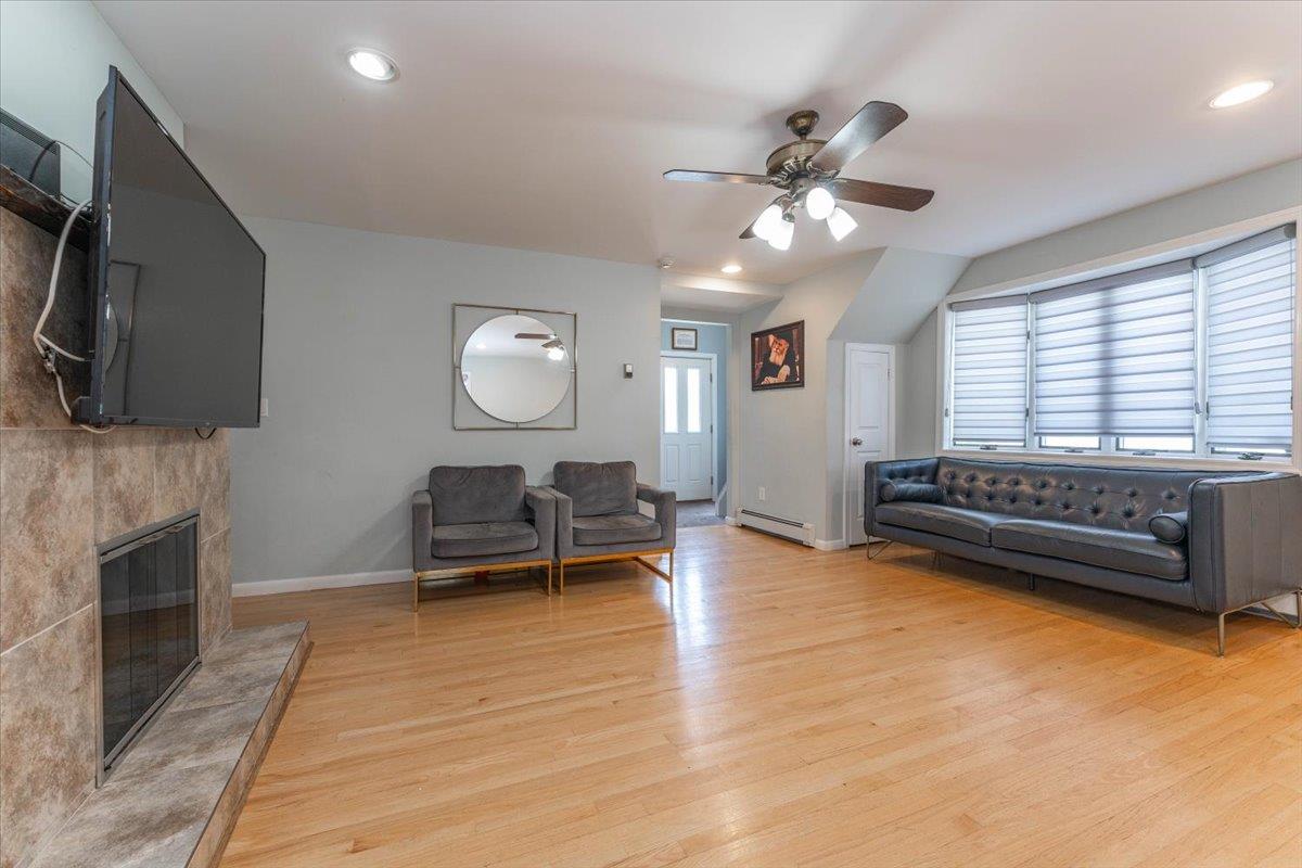 143 Davis Avenue, Inwood, NY 11096