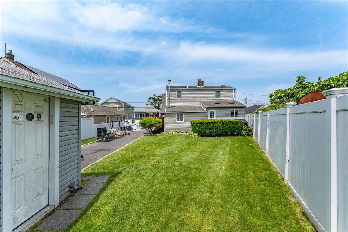 143 Davis Avenue, Inwood, NY 11096