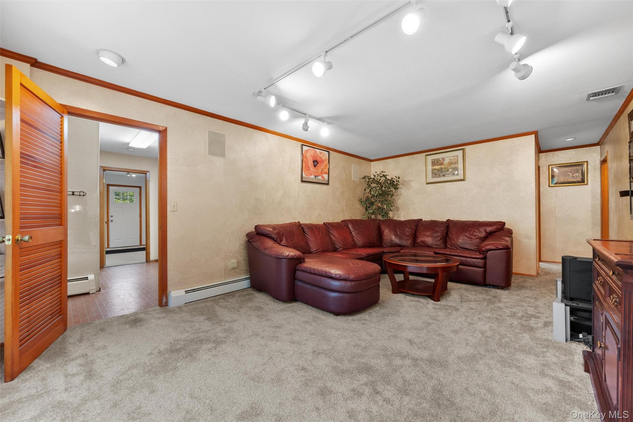 1 Blue Sky Drive, Suffern, NY 10901