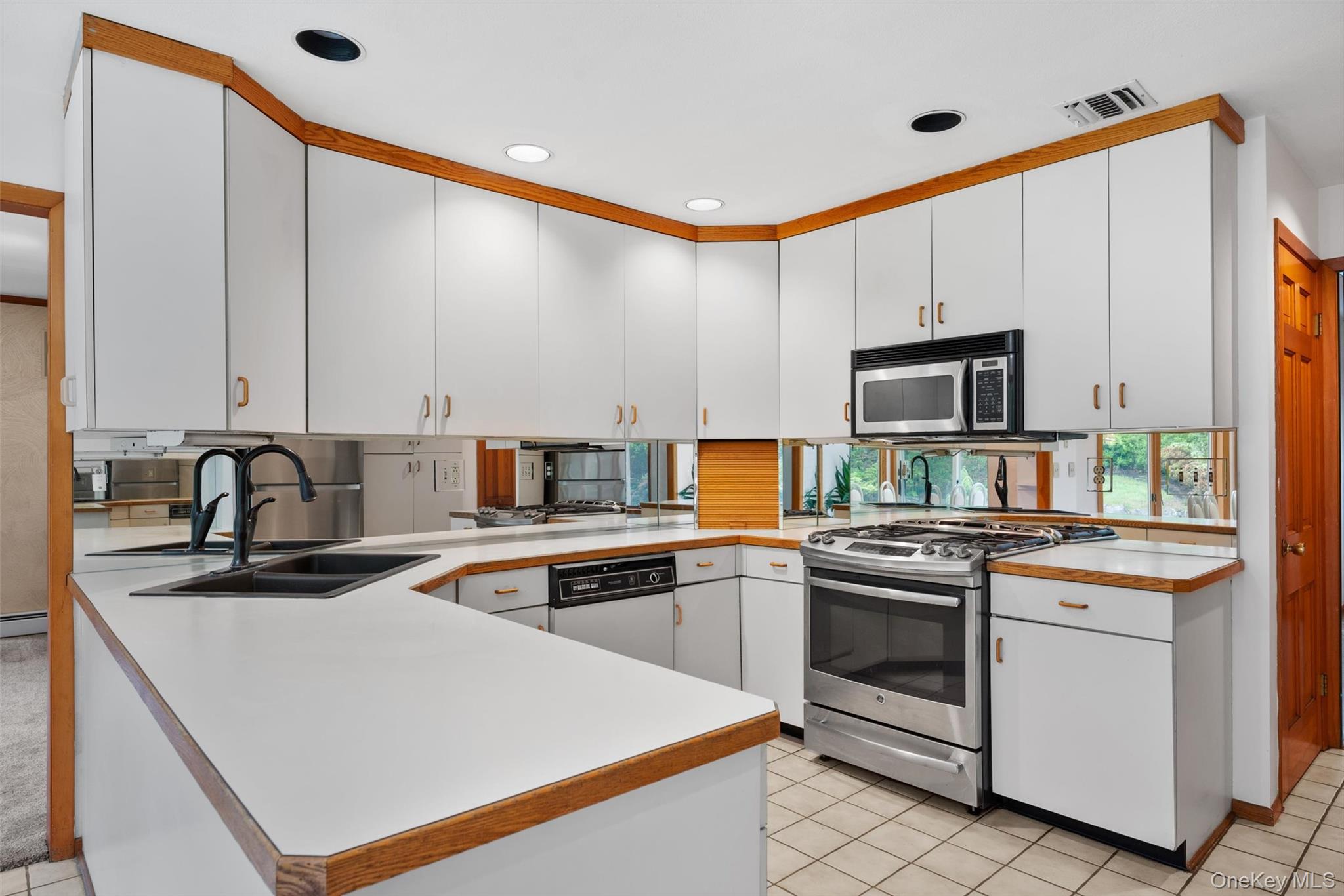 1 Blue Sky Drive, Suffern, NY 10901