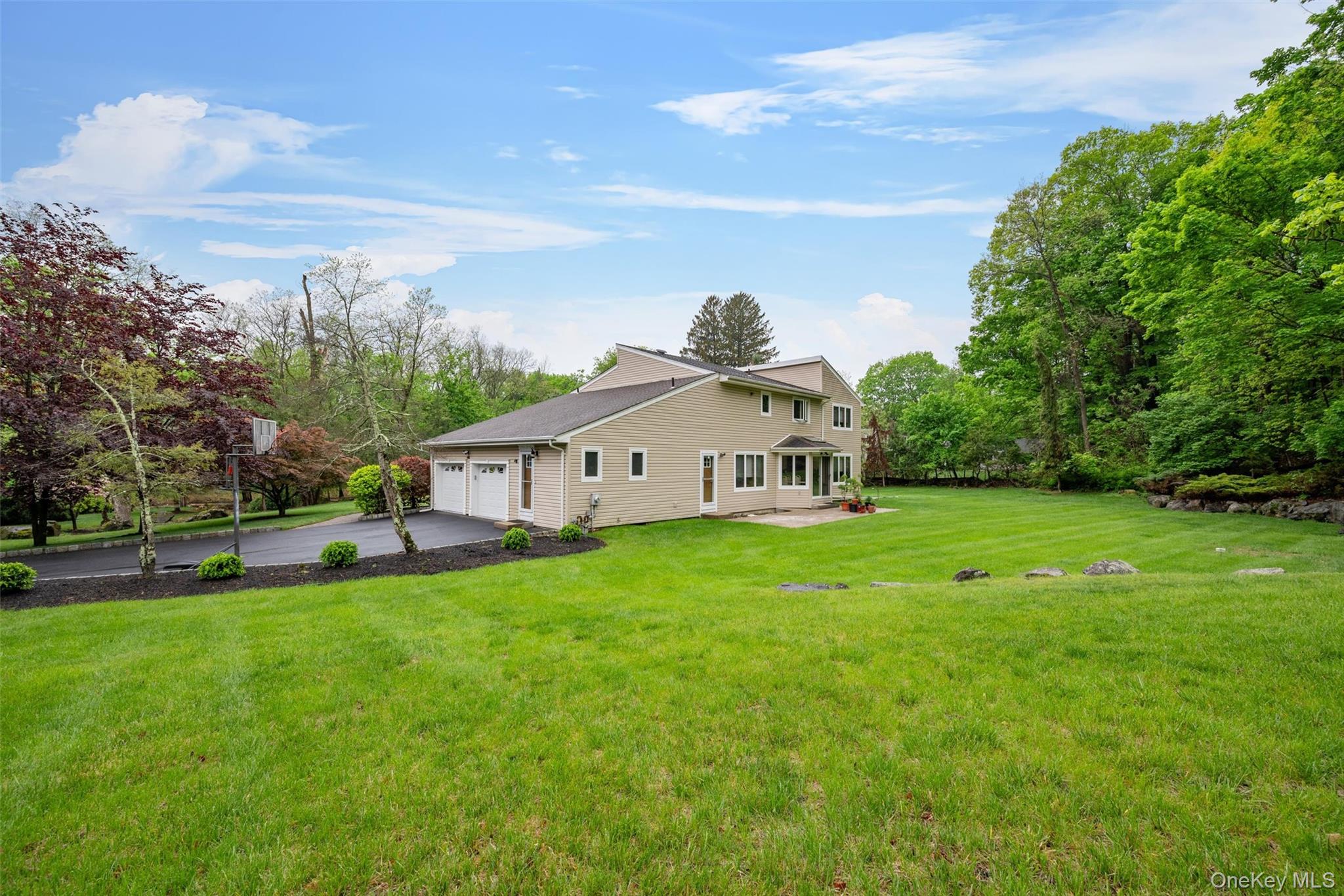 1 Blue Sky Drive, Suffern, NY 10901