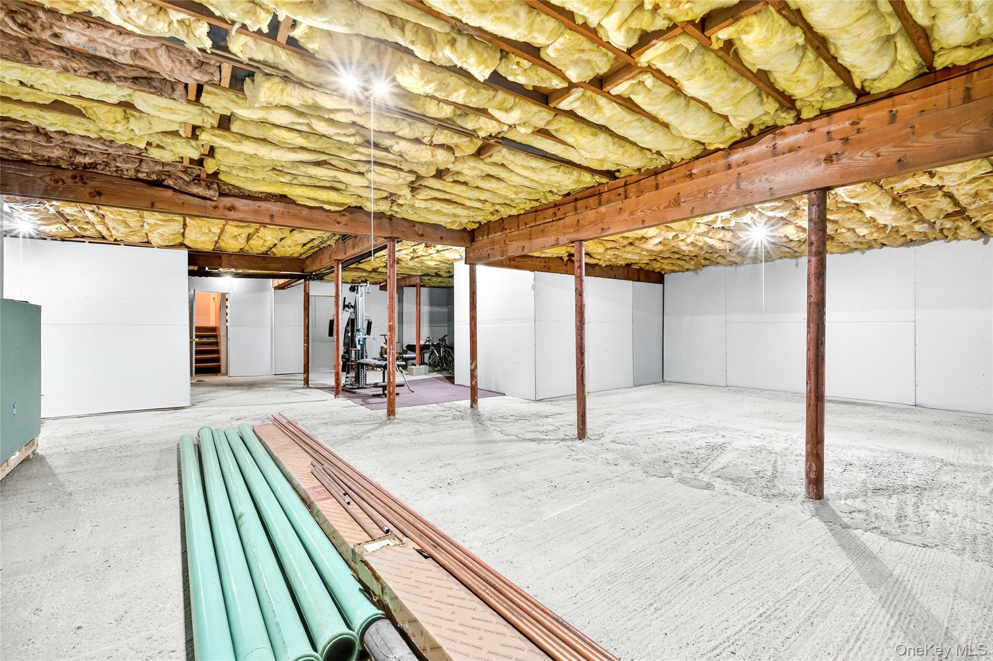 4 S Hill Road, Tomkins Cove, NY 10986