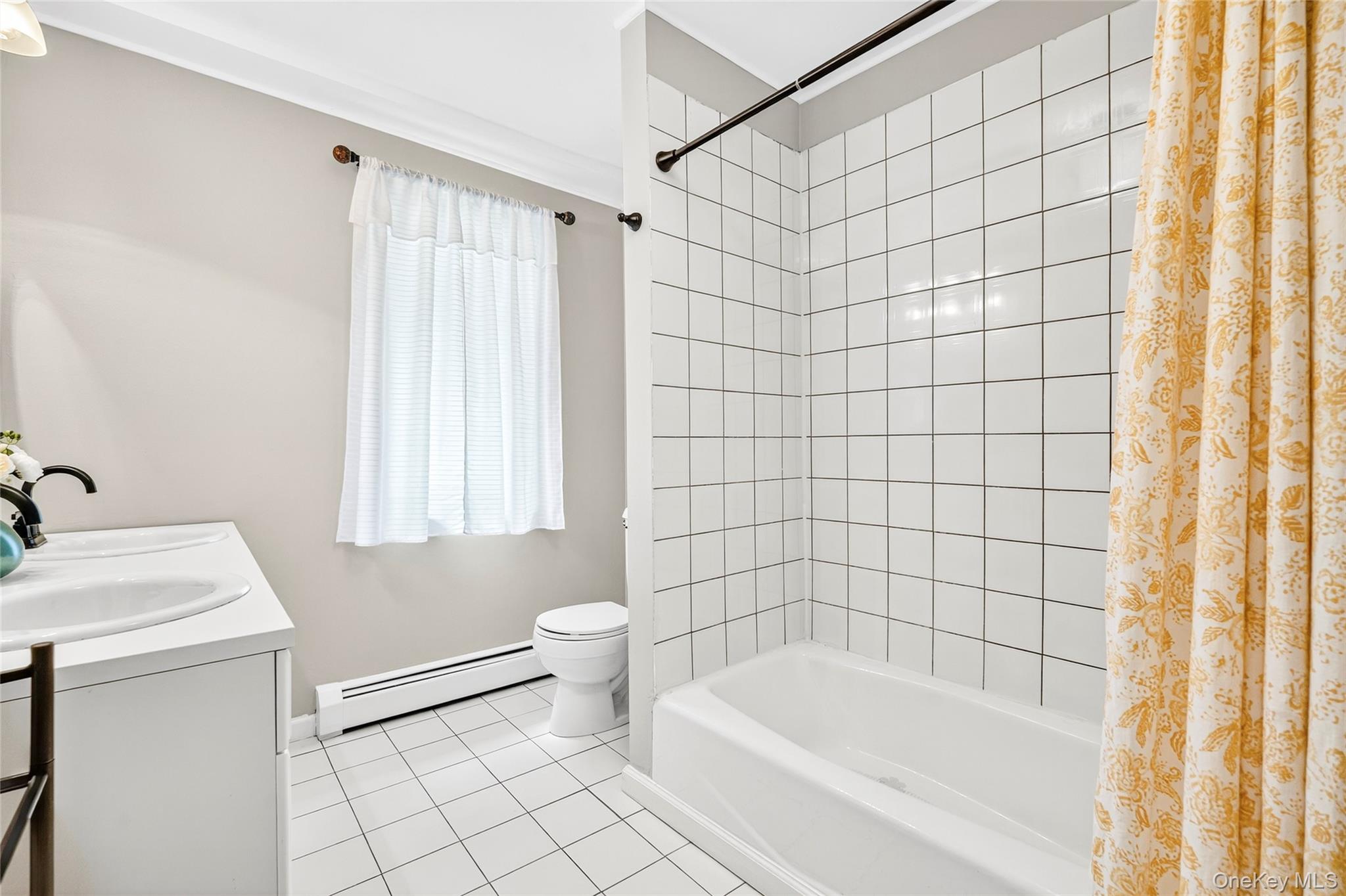 4 S Hill Road, Tomkins Cove, NY 10986