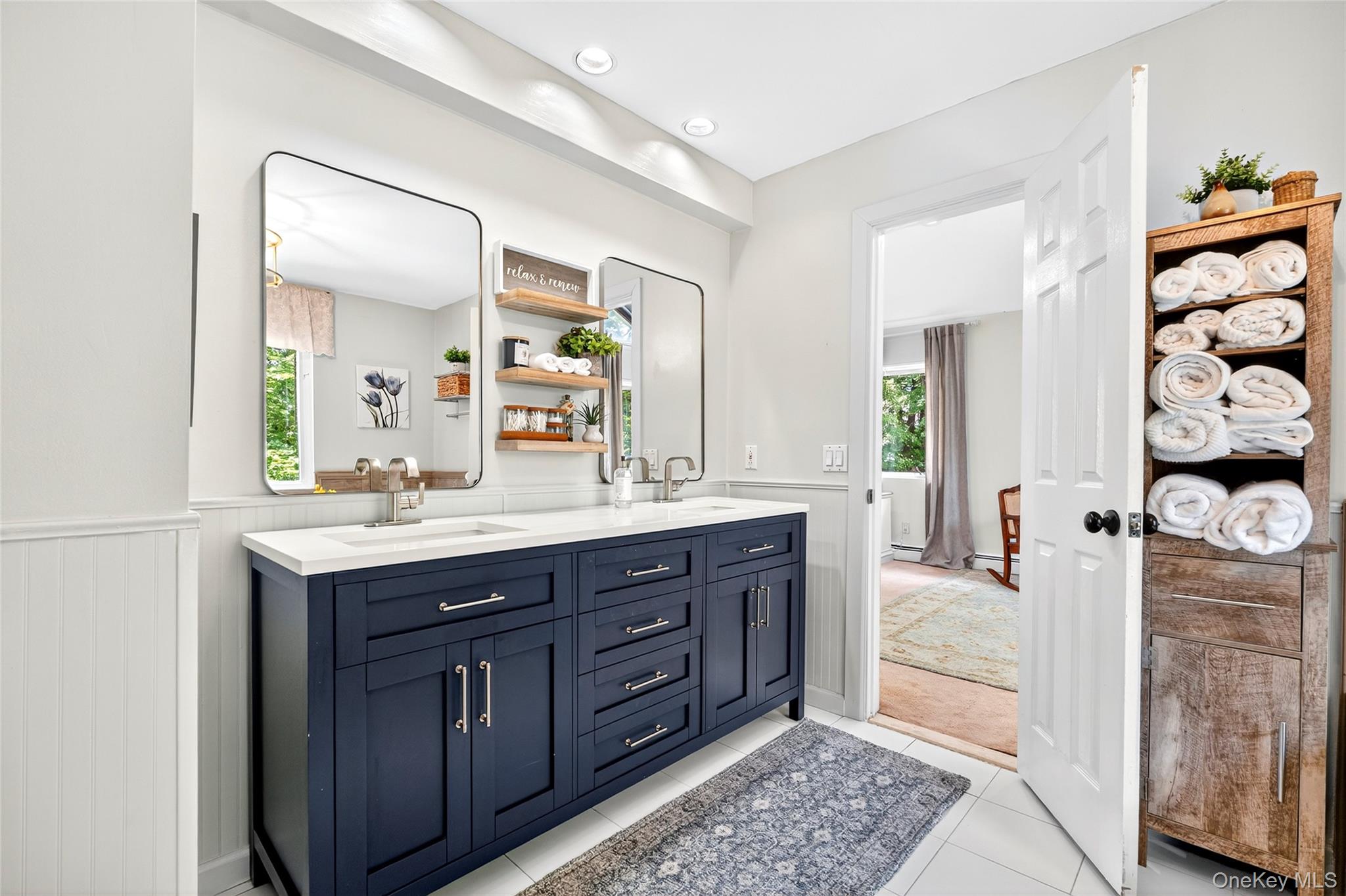 4 S Hill Road, Tomkins Cove, NY 10986