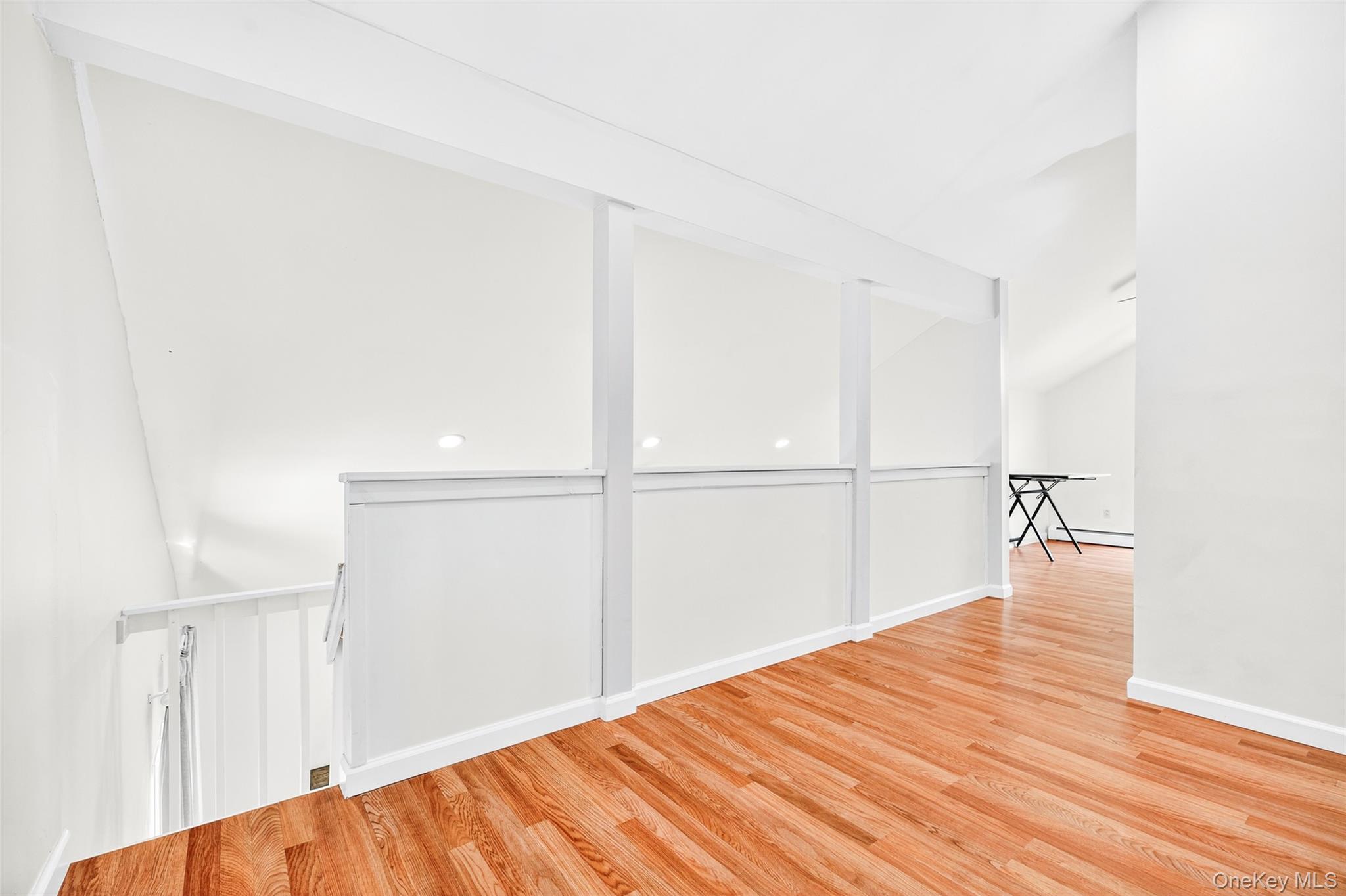 4 S Hill Road, Tomkins Cove, NY 10986