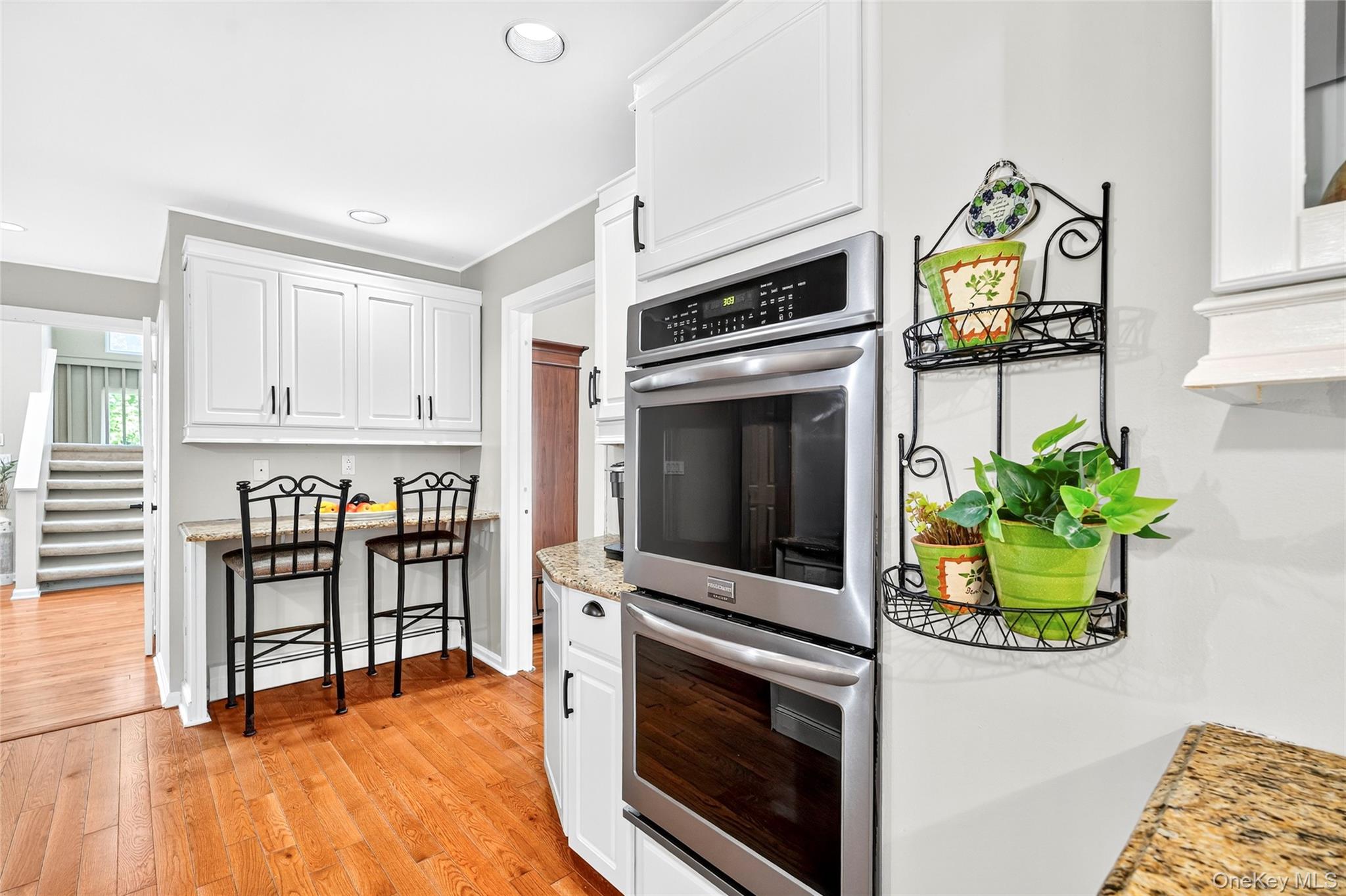 4 S Hill Road, Tomkins Cove, NY 10986