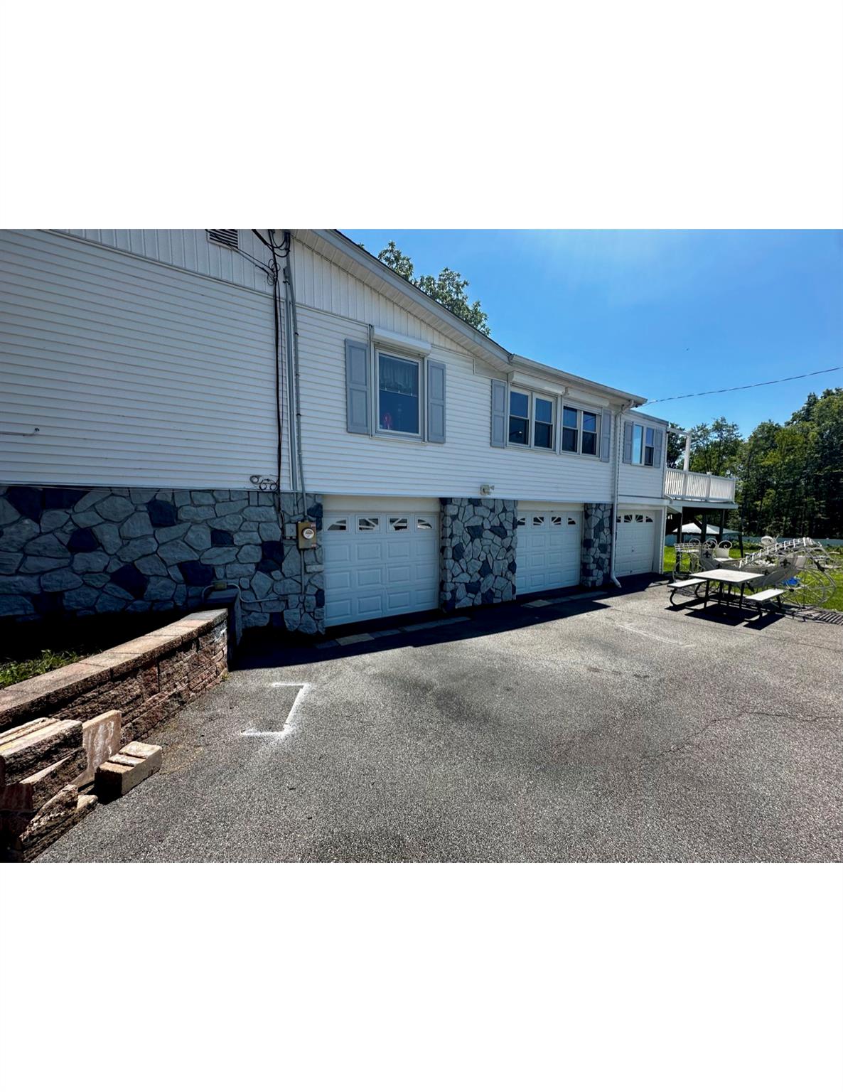 1300 Burlingham Road, Pine Bush, NY 12566