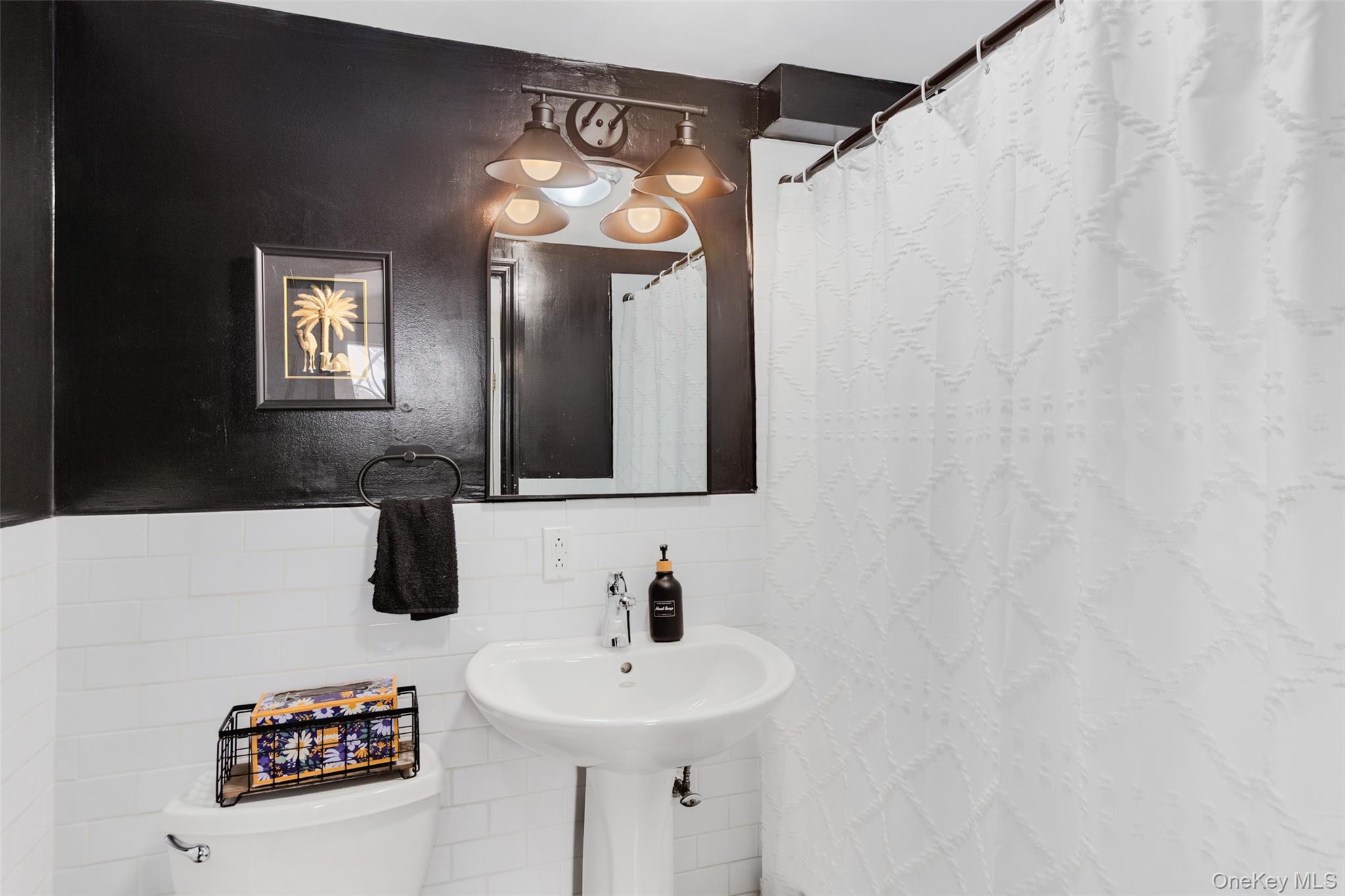 32 Central Parkway, Mount Vernon, NY 10552