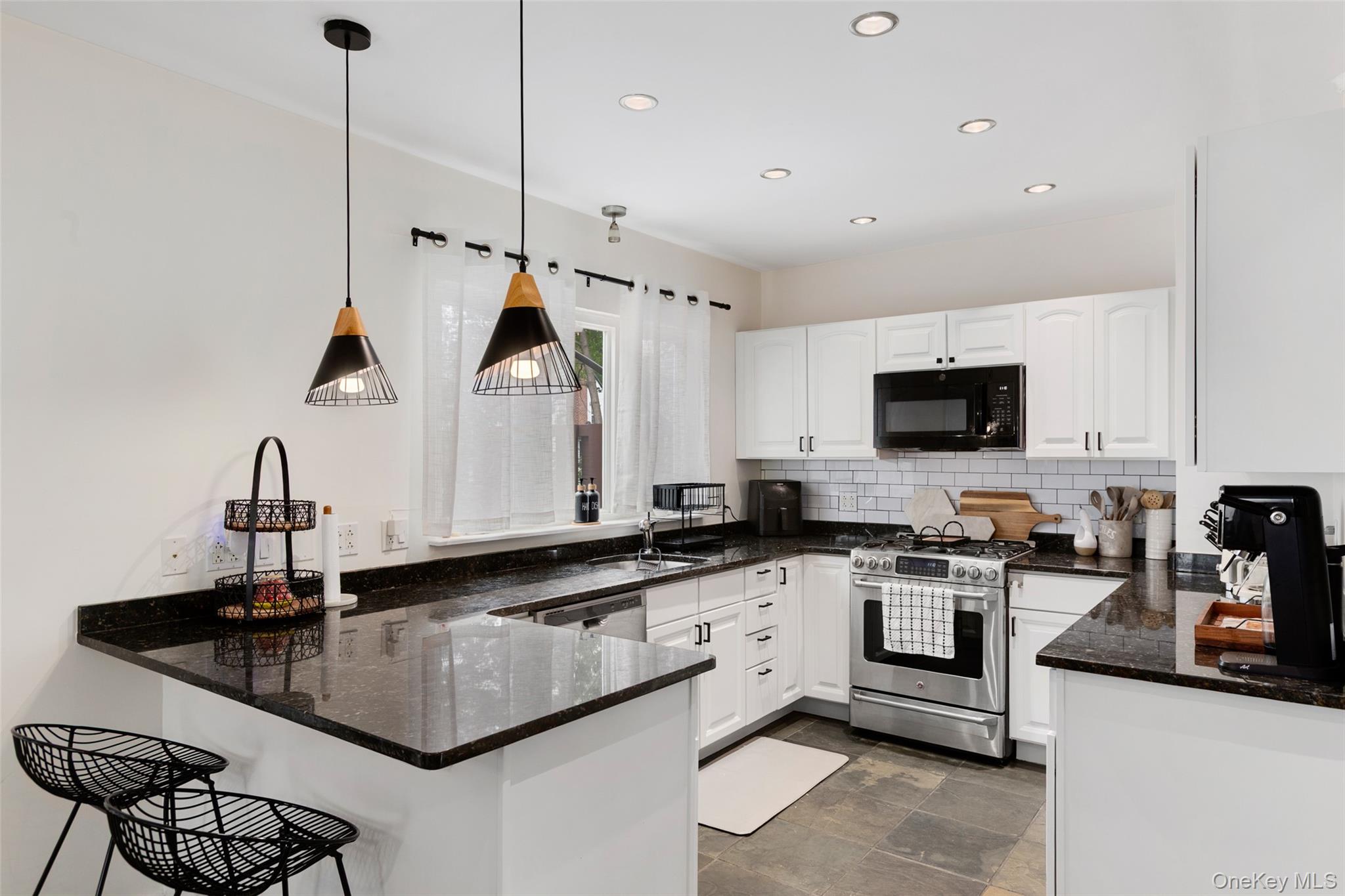 32 Central Parkway, Mount Vernon, NY 10552