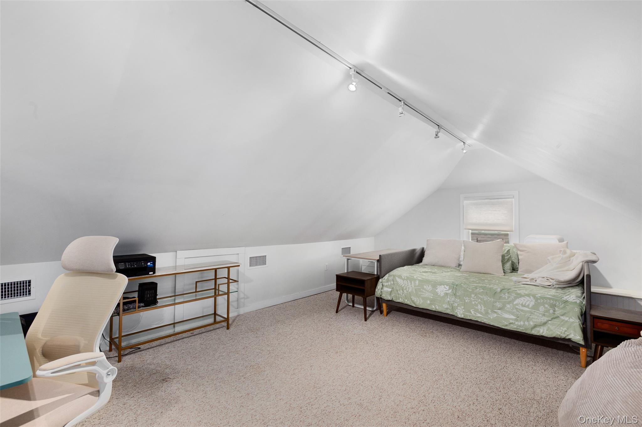 32 Central Parkway, Mount Vernon, NY 10552