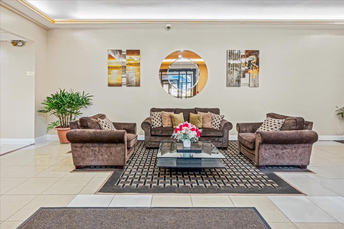 67-25 Dartmouth Street # 3M, Forest Hills, NY 11375