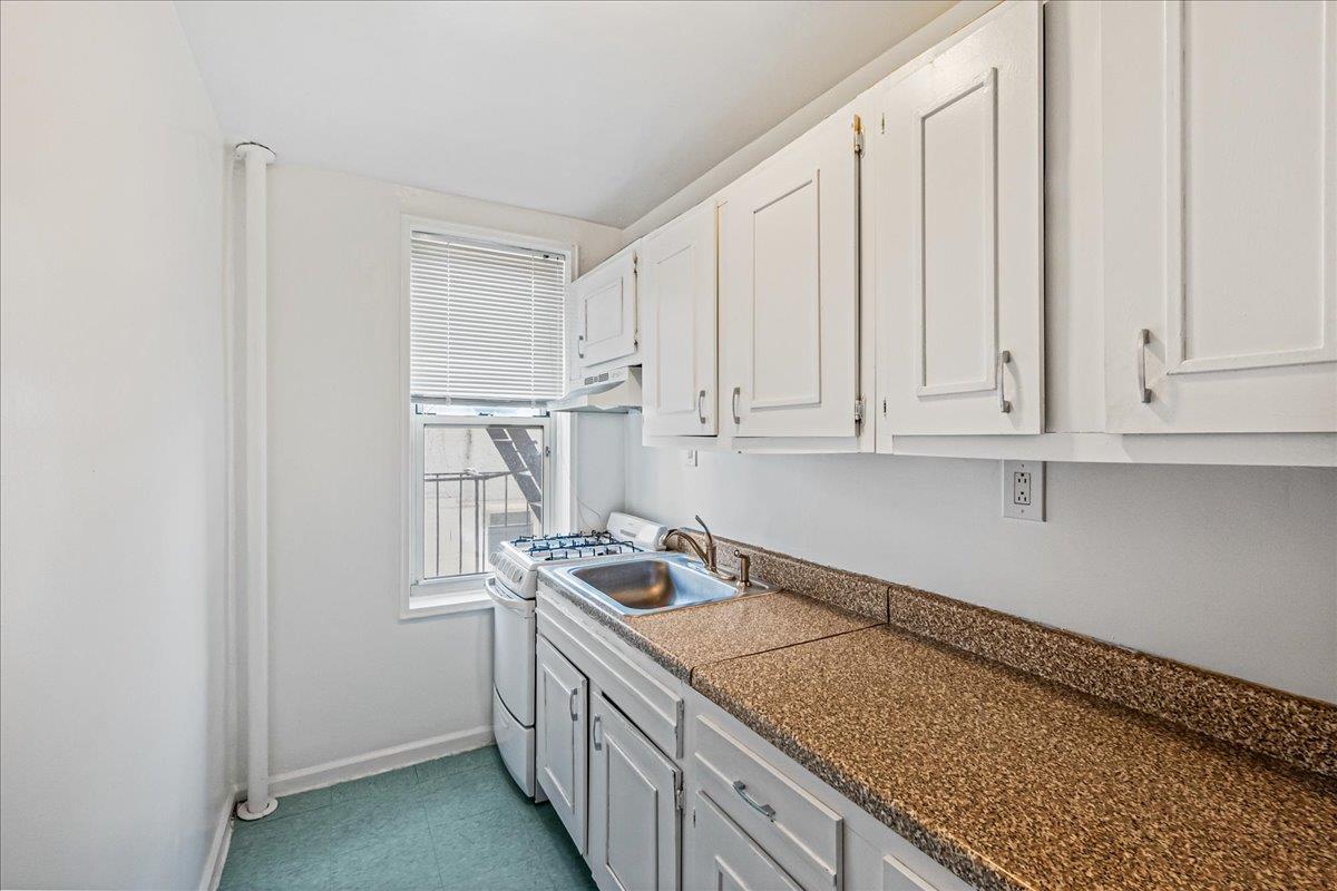 67-25 Dartmouth Street # 3M, Forest Hills, NY 11375