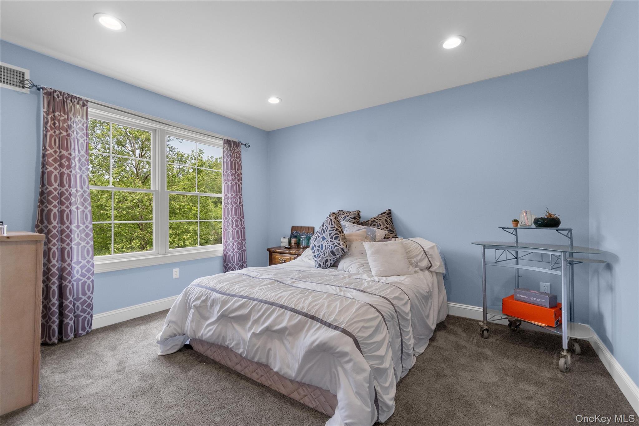 1 Hidden Hills Court, Warwick, NY 10990