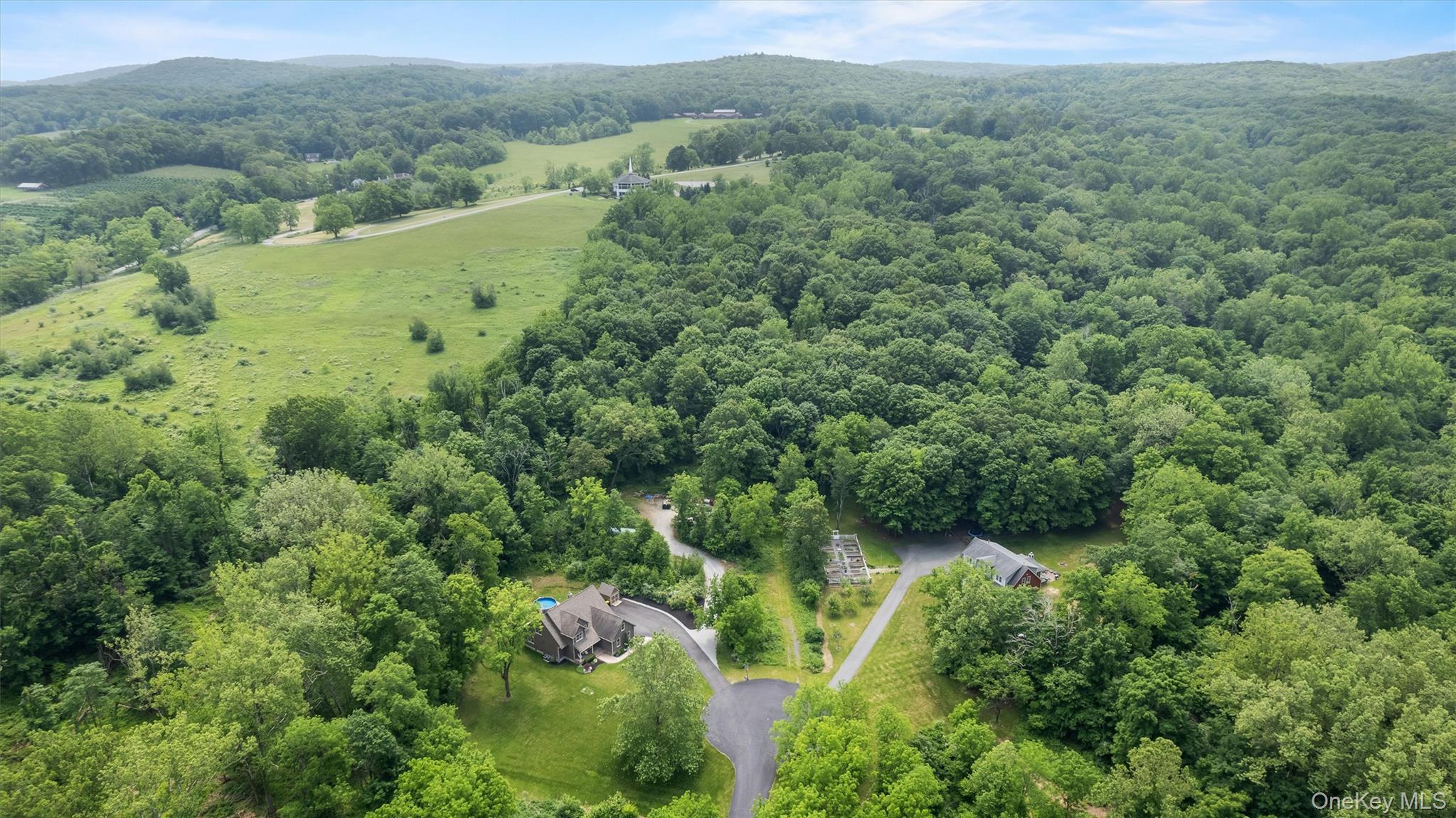 1 Hidden Hills Court, Warwick, NY 10990