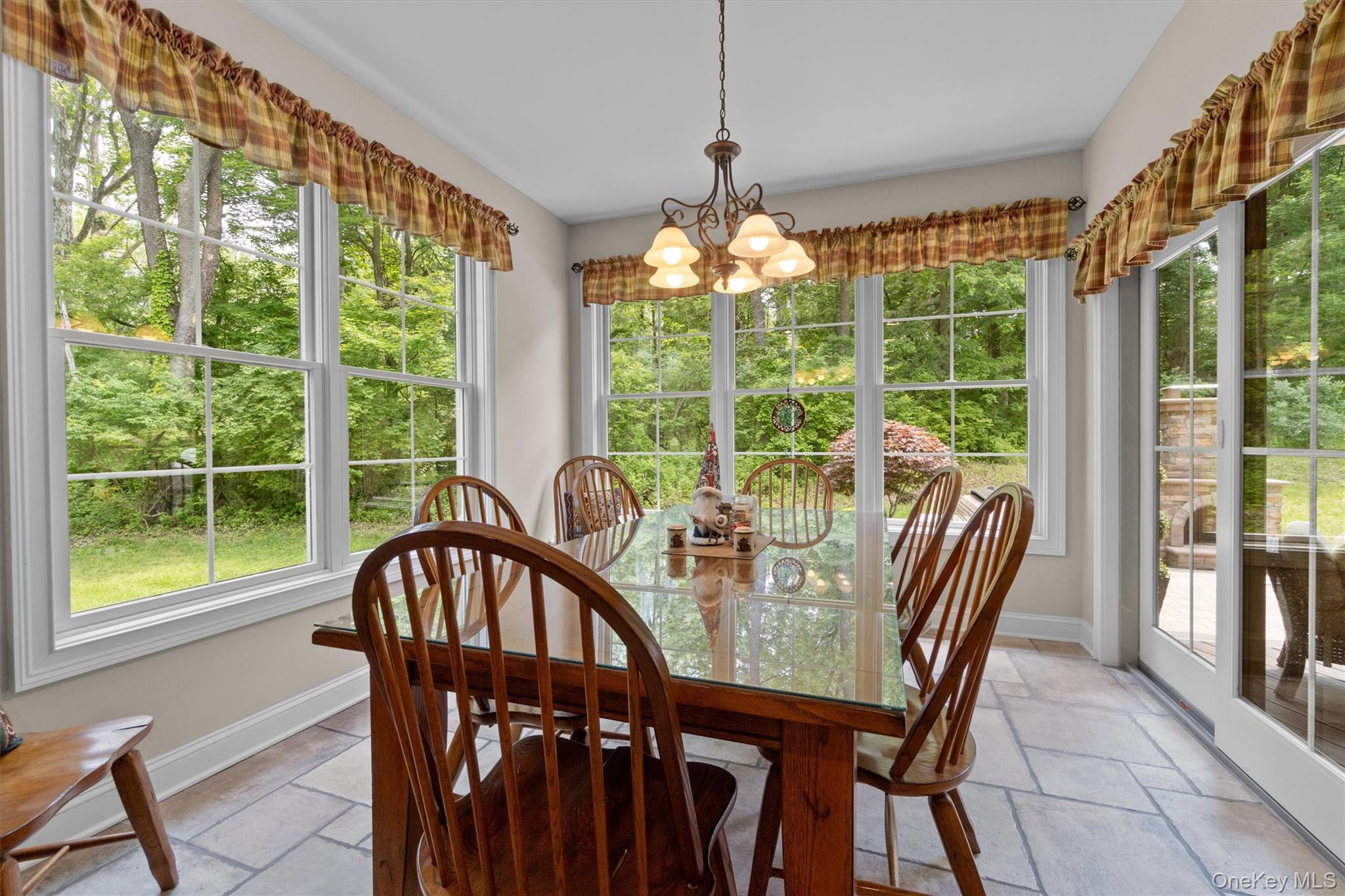 1 Hidden Hills Court, Warwick, NY 10990