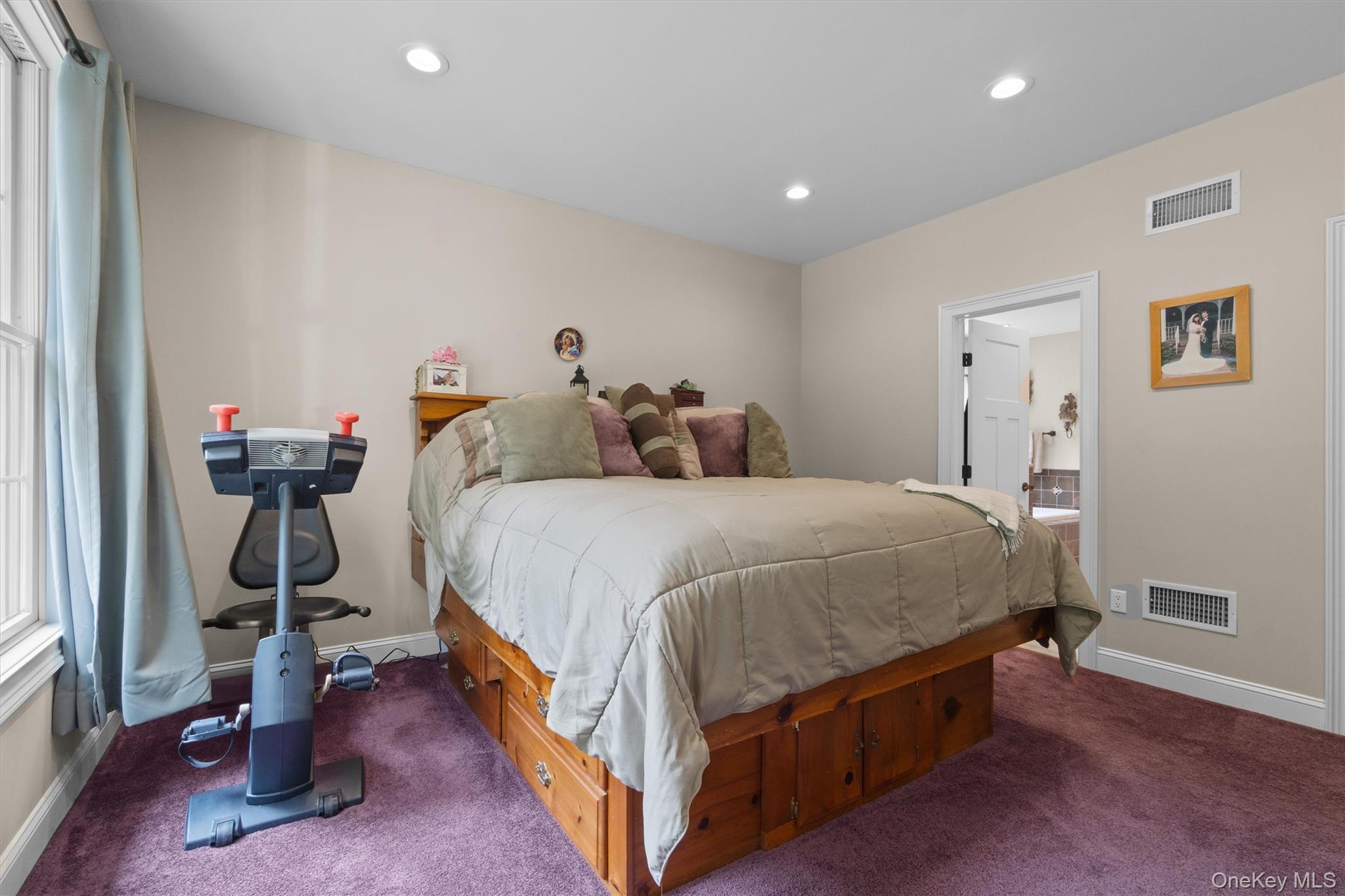 1 Hidden Hills Court, Warwick, NY 10990