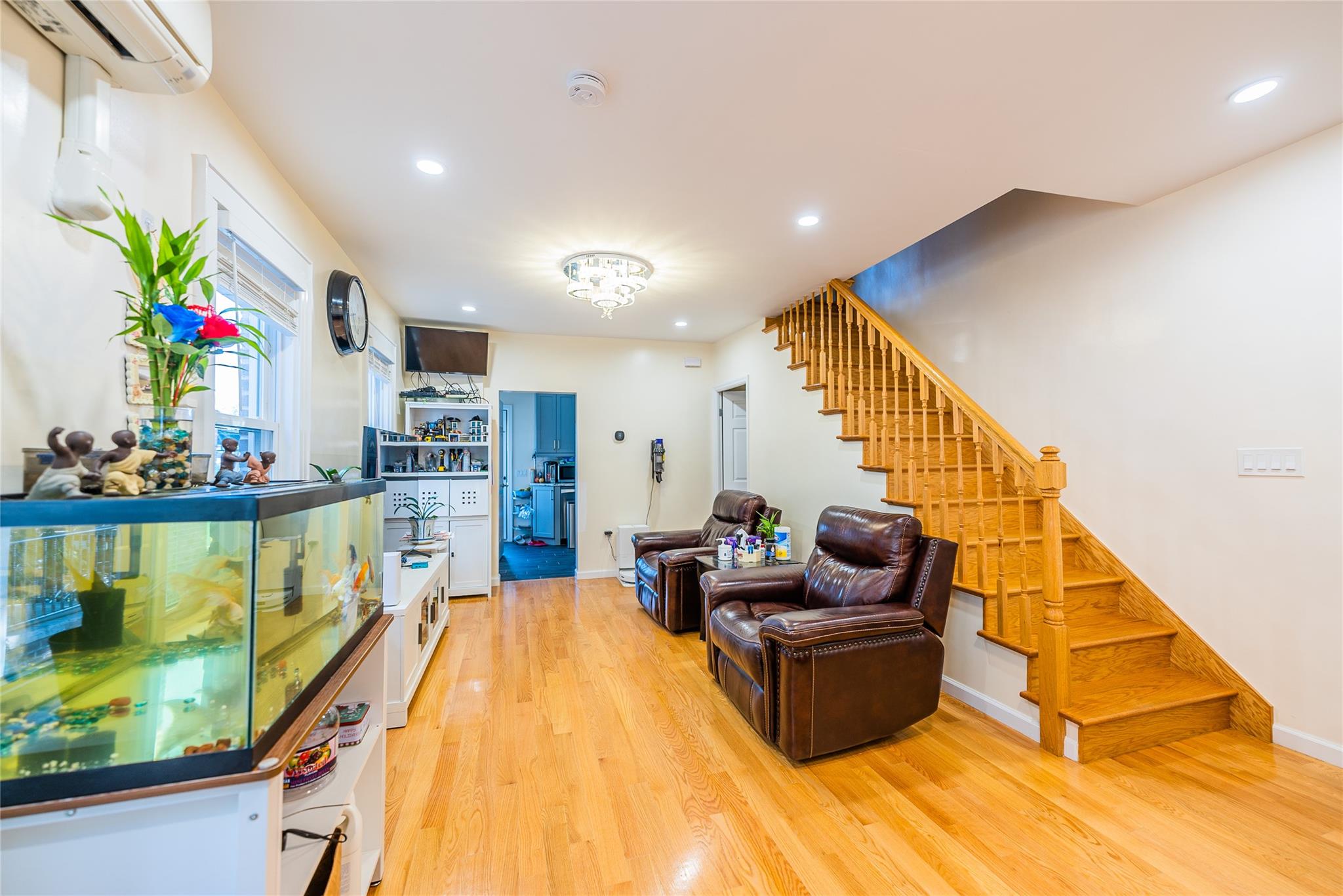 19934 34th Avenue, Flushing, NY 11358