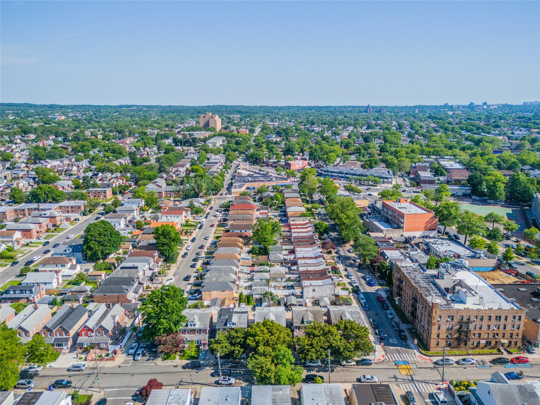 19934 34th Avenue, Flushing, NY 11358