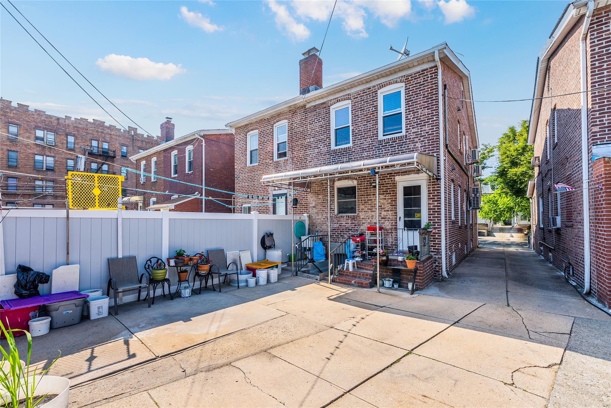 19934 34th Avenue, Flushing, NY 11358