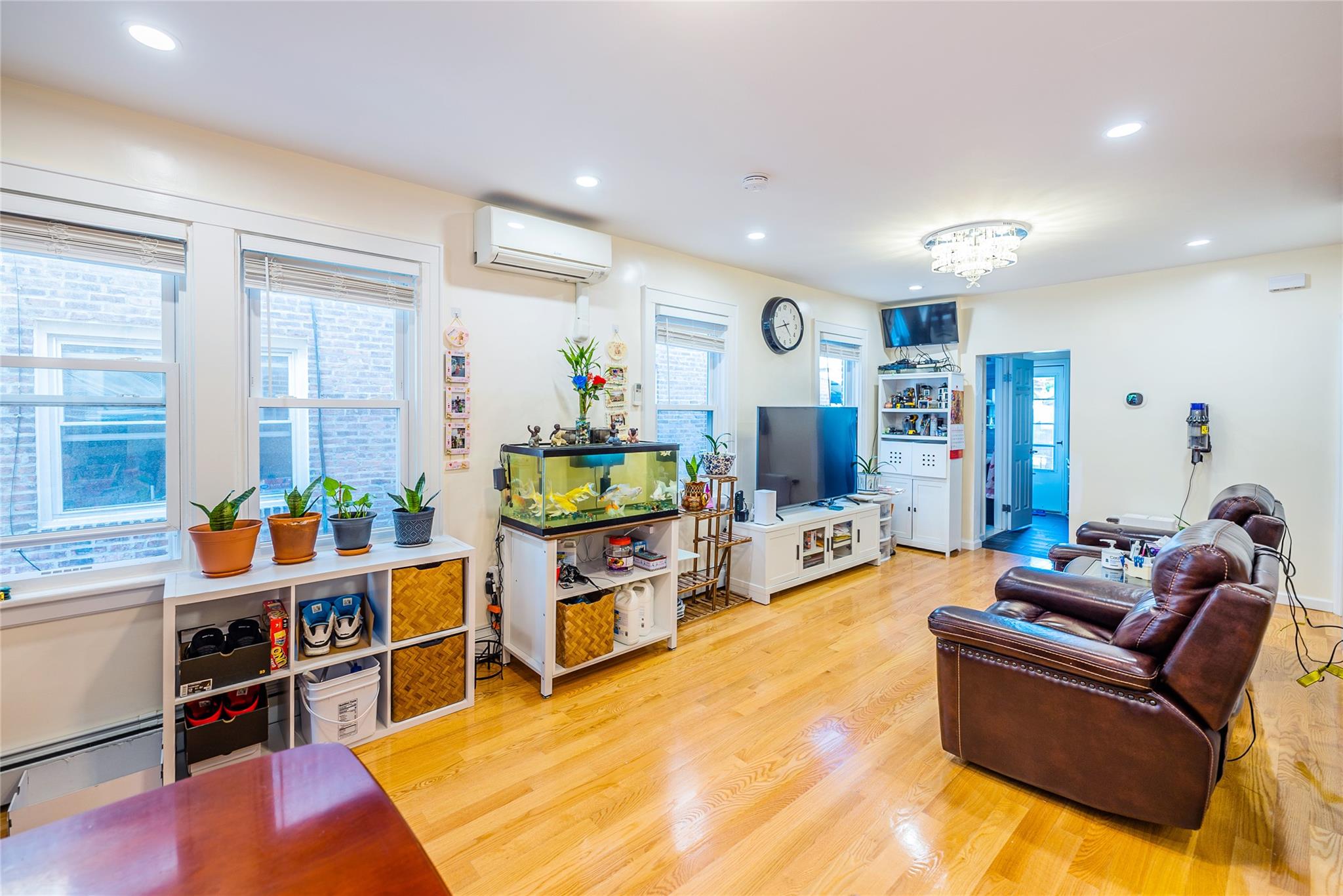 19934 34th Avenue, Flushing, NY 11358