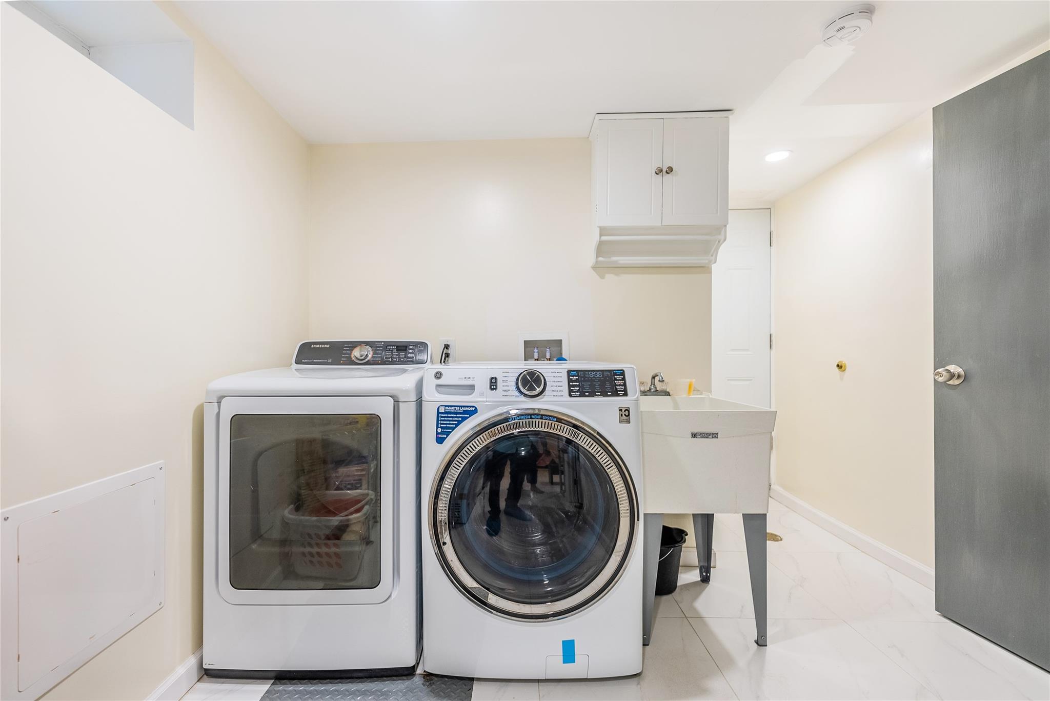 19934 34th Avenue, Flushing, NY 11358