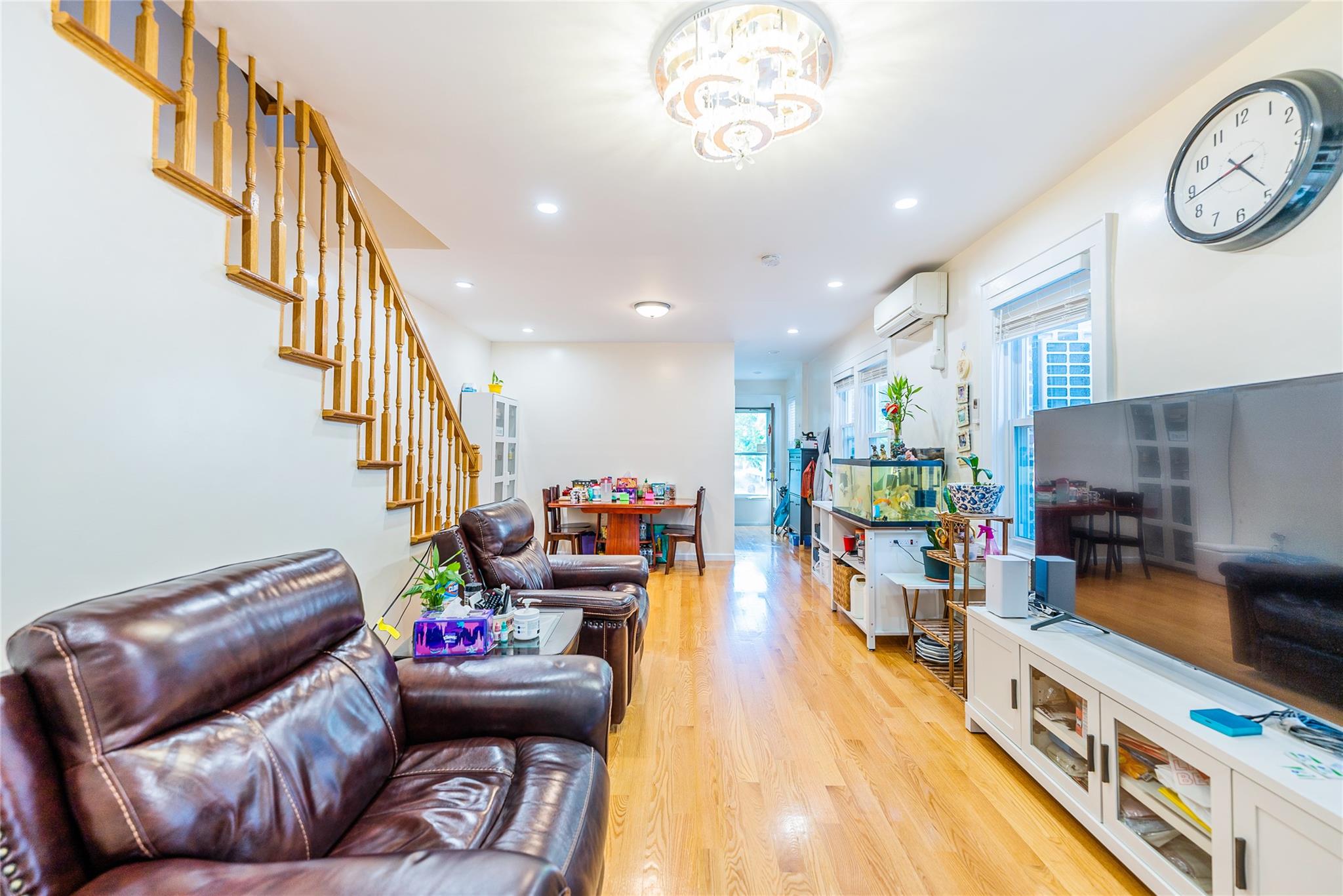 19934 34th Avenue, Flushing, NY 11358