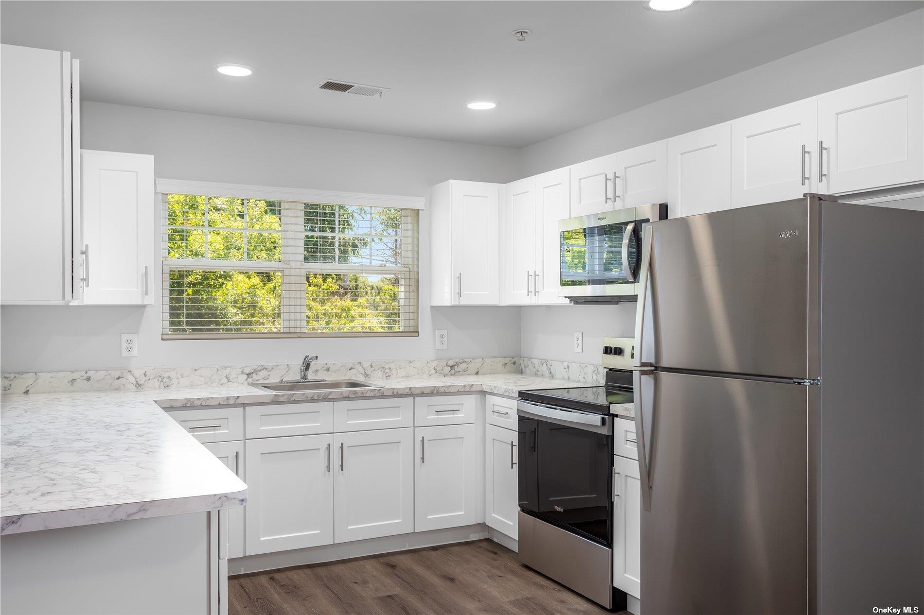 East Moriches, NY 11940