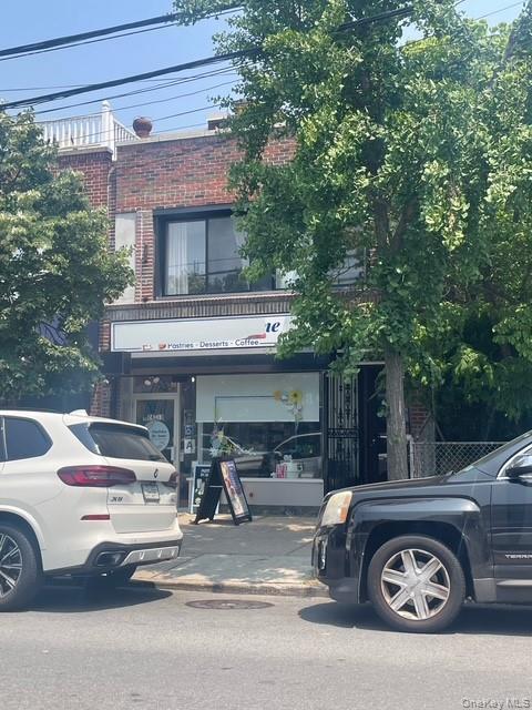 28-13 Ditmars Boulevard, Astoria, NY 11105