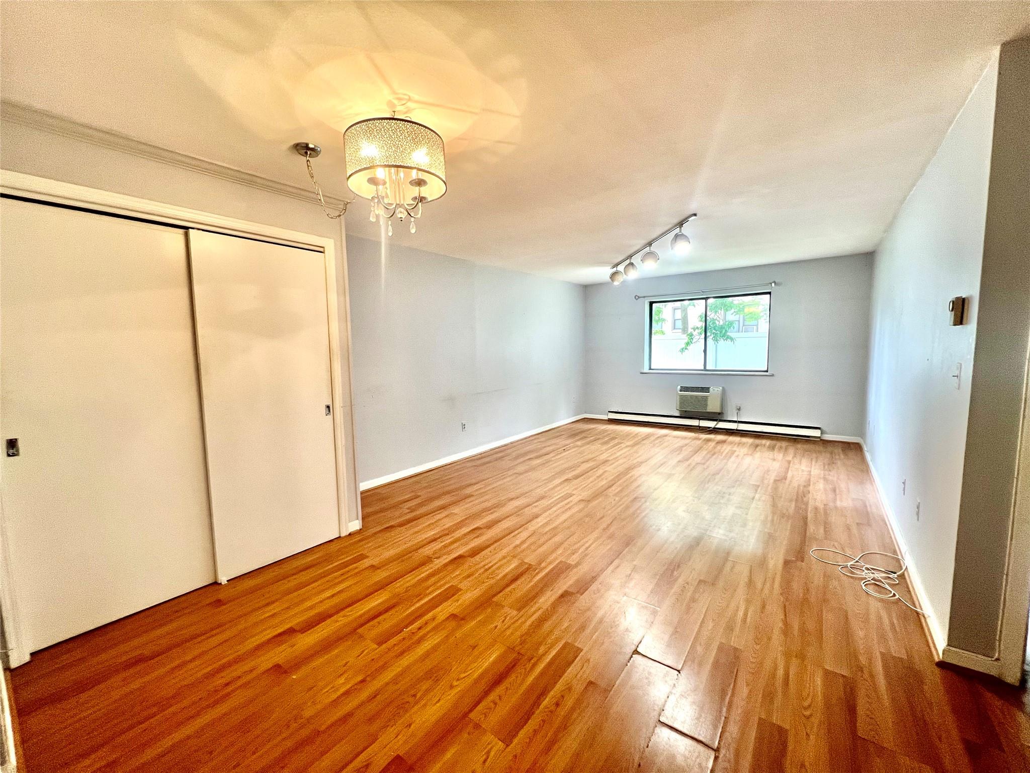 530 Hudson Avenue # A4, Cedarhurst, NY 11516