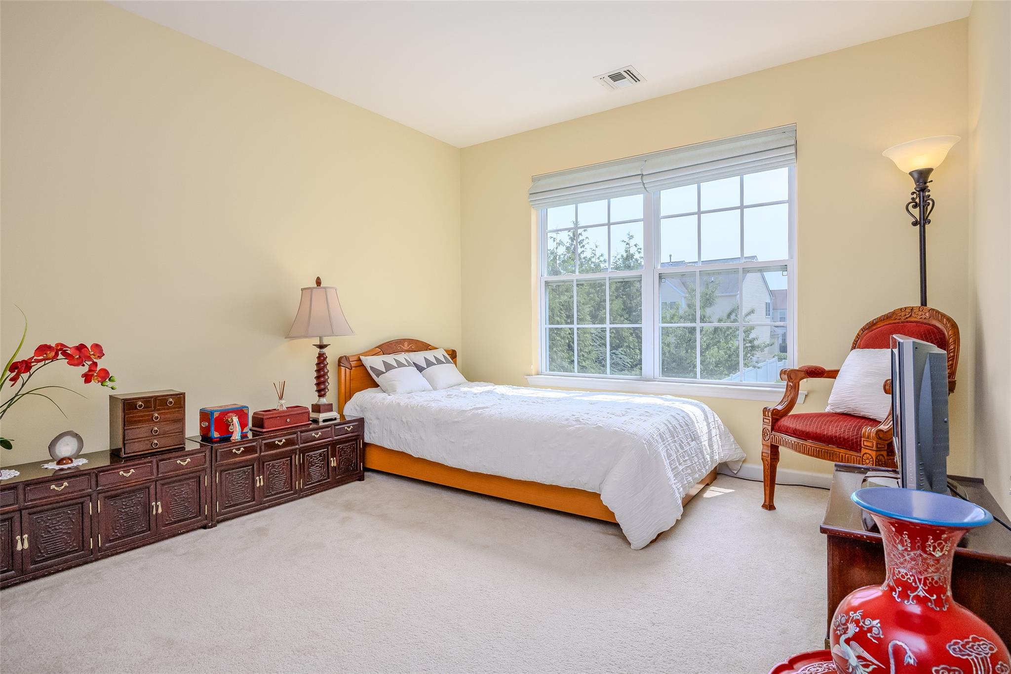 9 Avolet Court, Mount Sinai, NY 11766